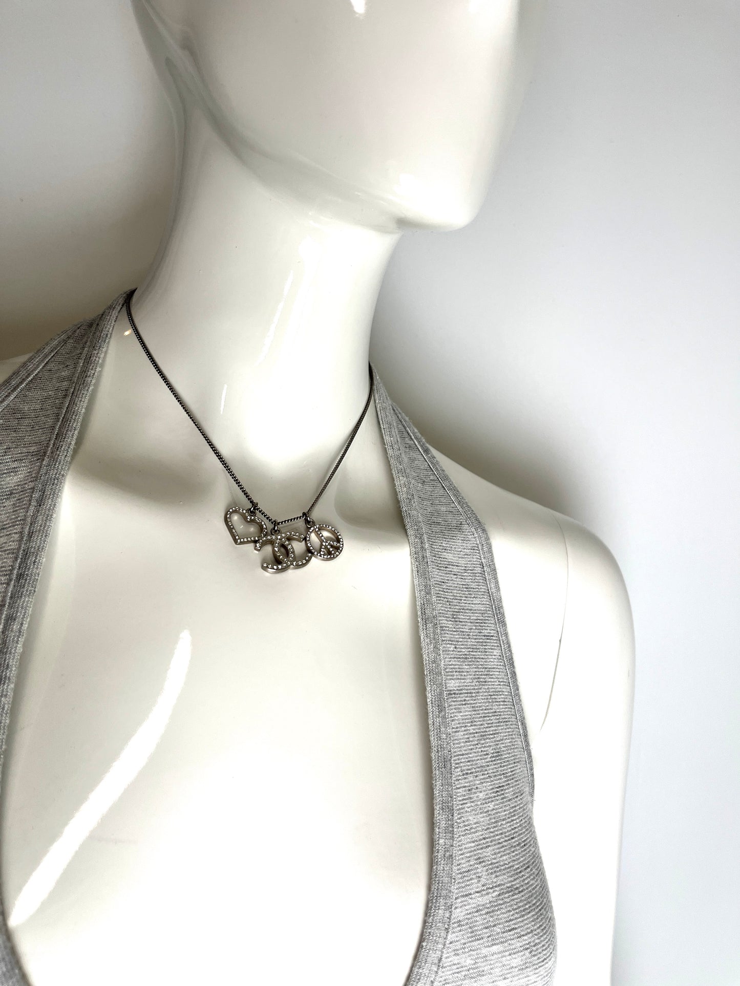 CHANEL Crystal Silver Tone CC Logo Peace Heart Charm Short Necklace