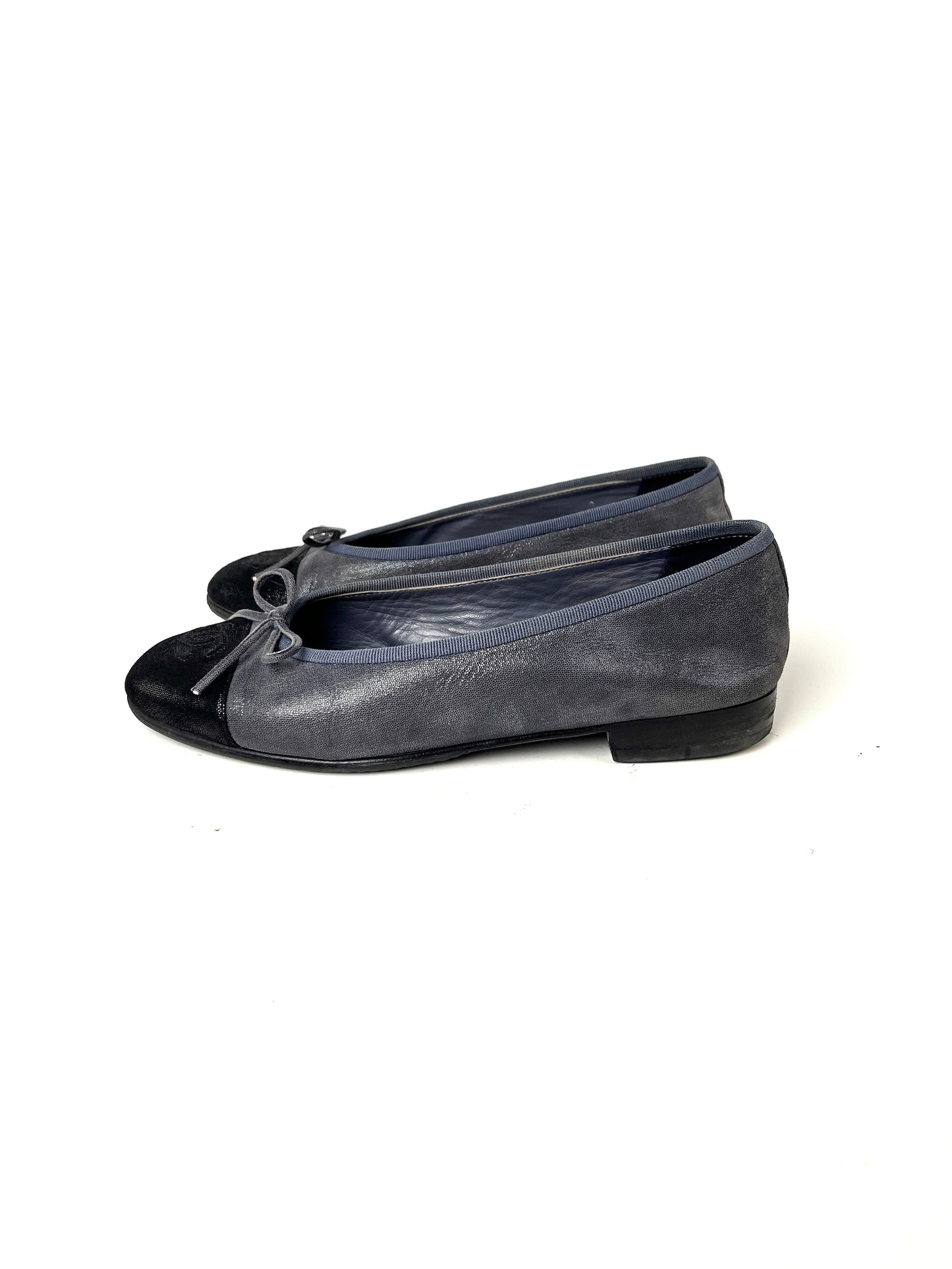 CHANEL Black Dark Gray CC Logo Ballerina Leather Flats 37, 6.5