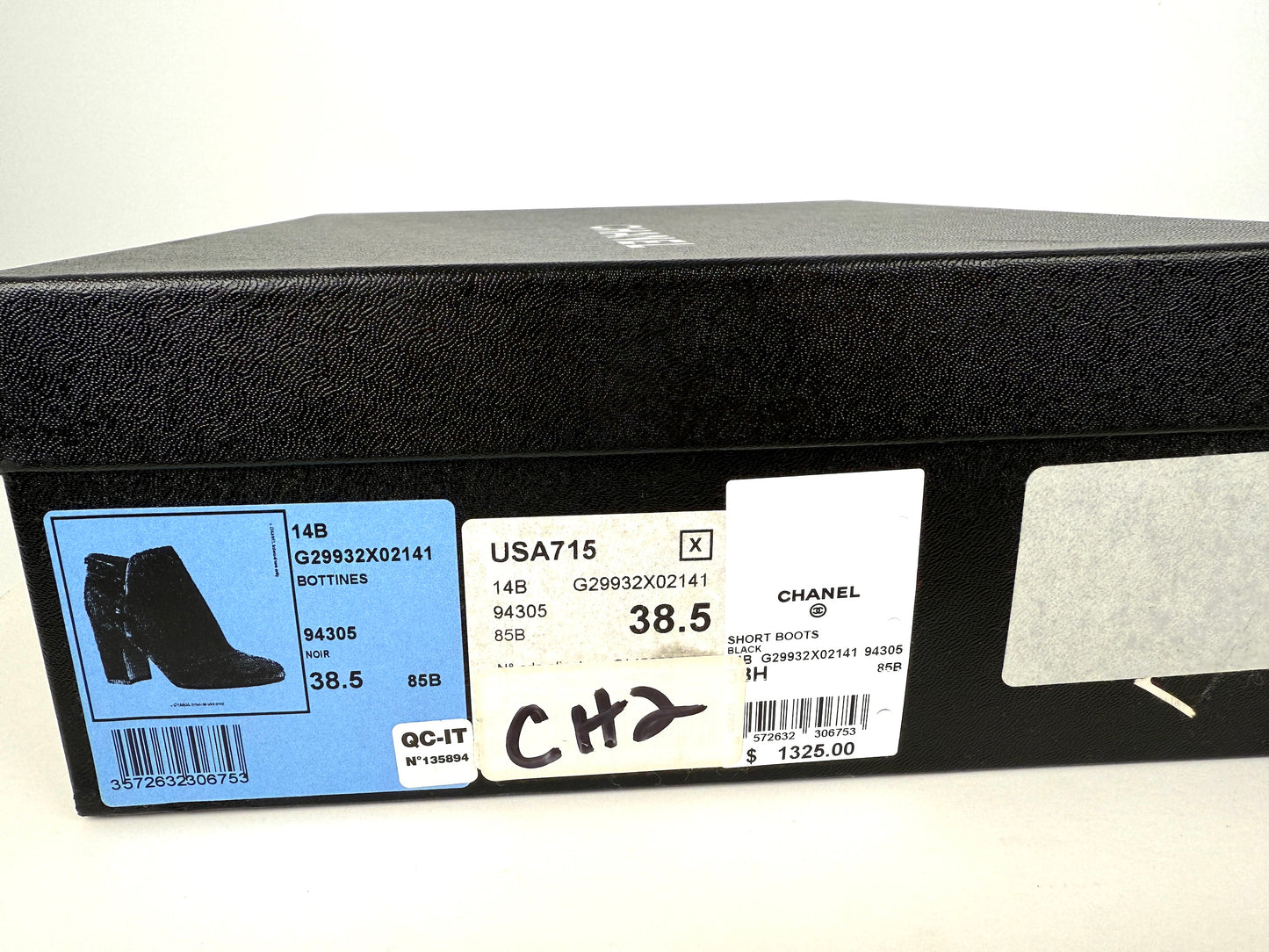 CHANEL Interlocking CC Chain Logo Black Ankle Booties Boots 38.5 8