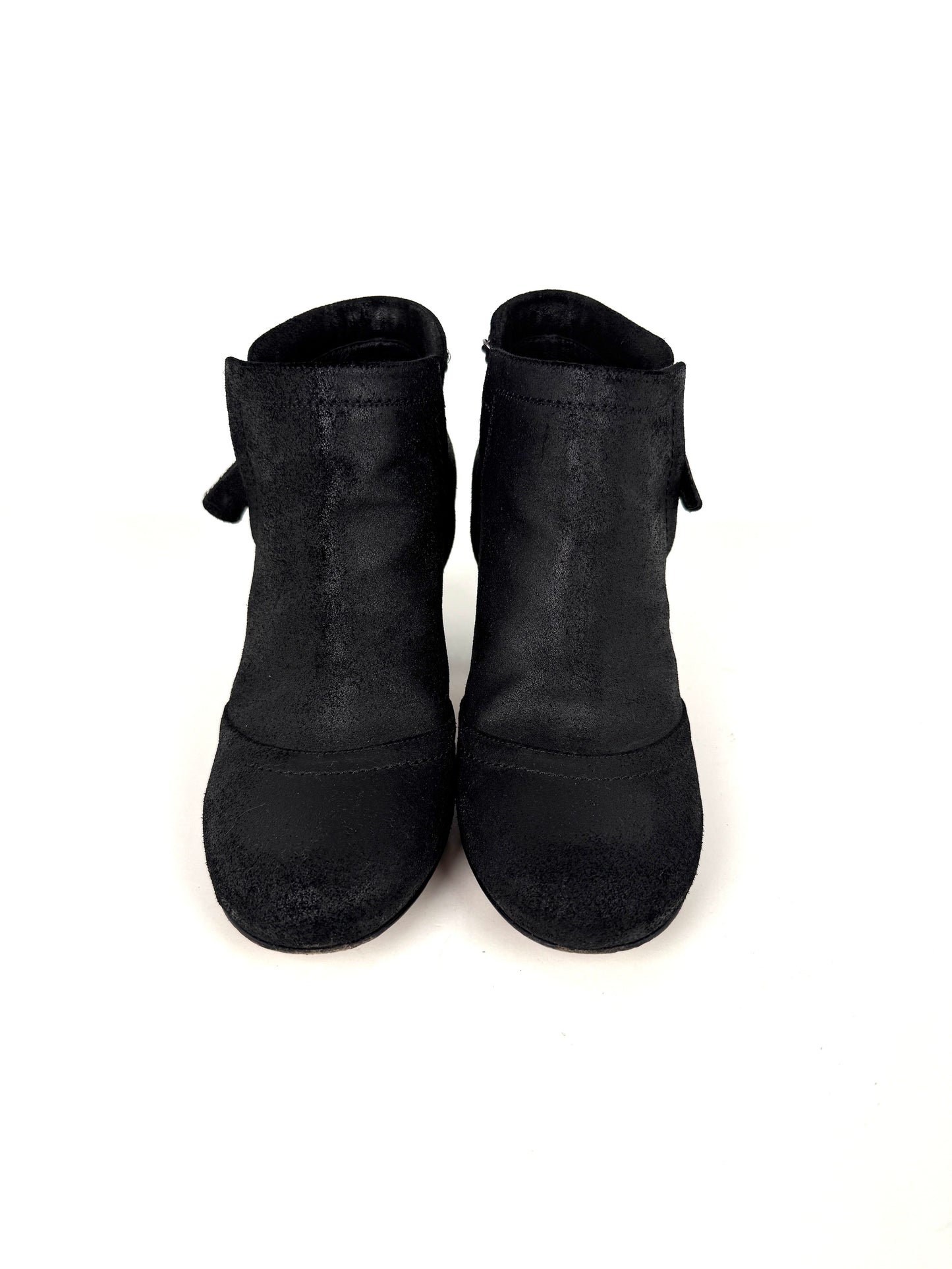 CHANEL Interlocking CC Chain Logo Black Ankle Booties Boots 38.5 8