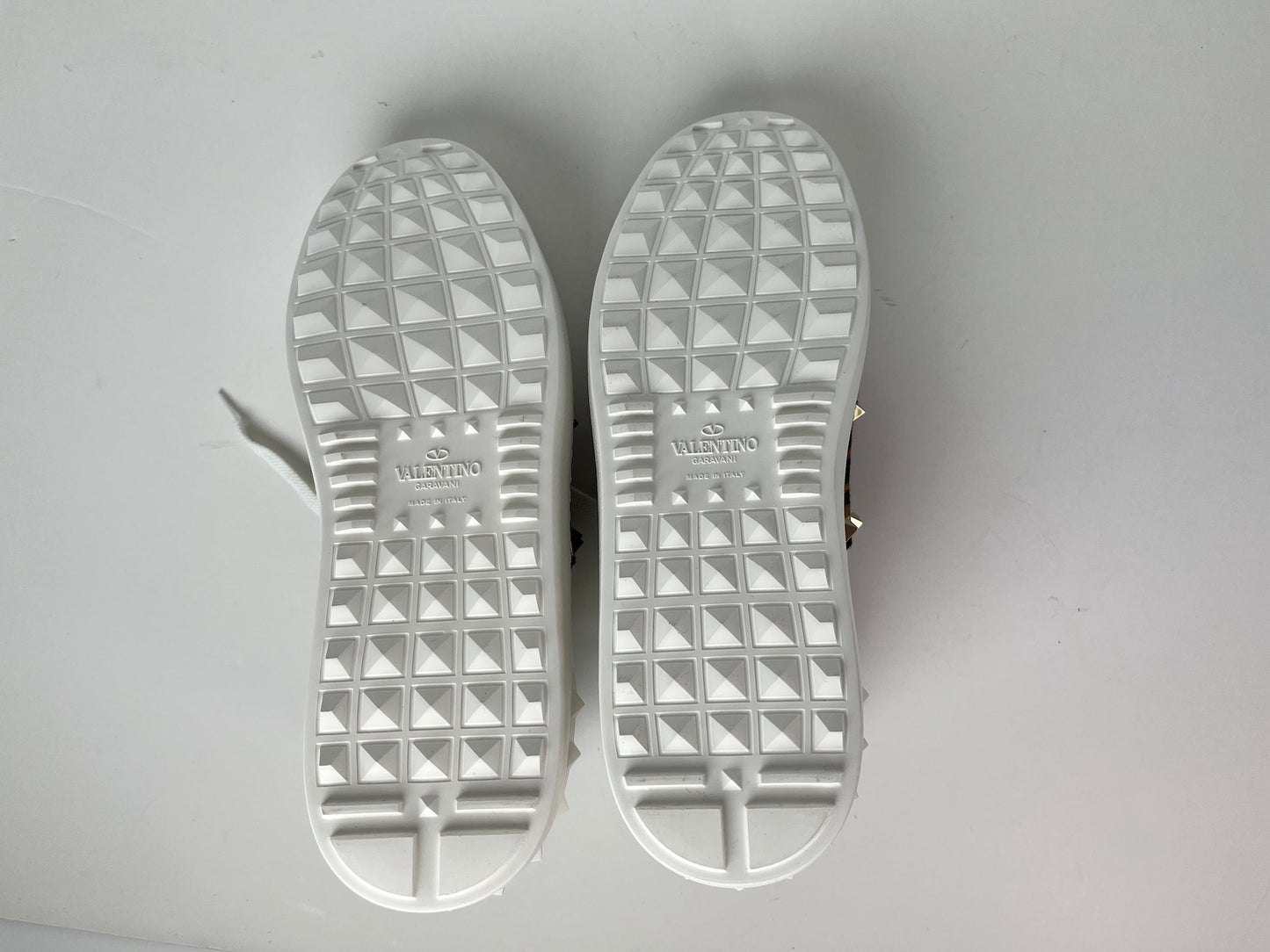 New Valentino Garavani Untitled White Animal Print Rockstud Leather Sneakers 40 9.5