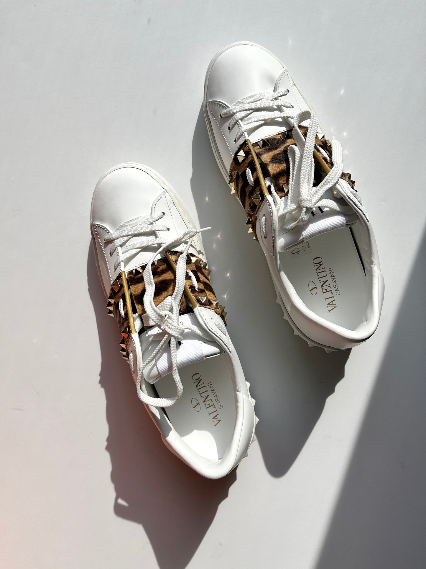 New Valentino Garavani Untitled White Animal Print Rockstud Leather Sneakers 40 9.5