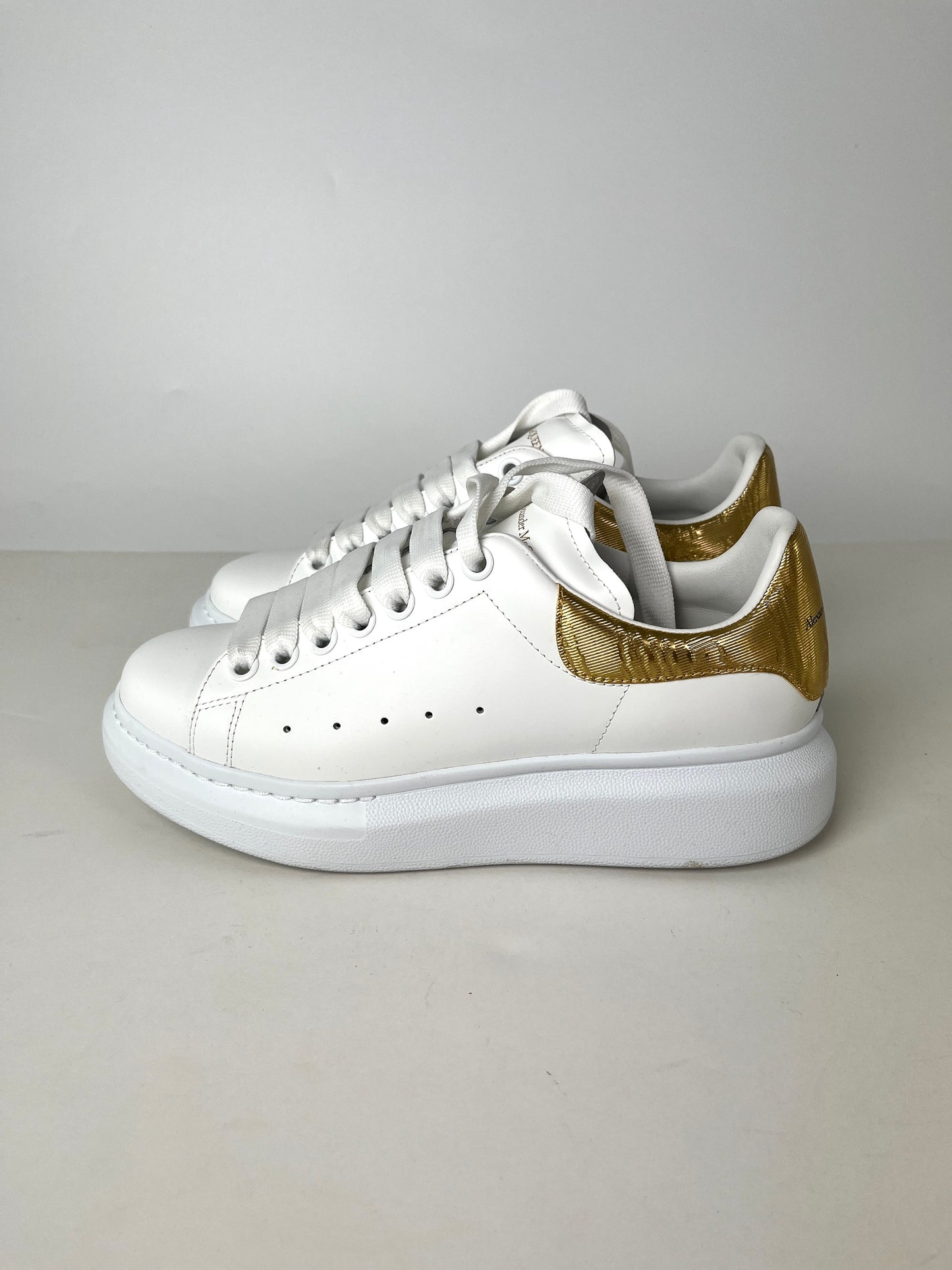 Alexander McQueen Larry White Gold Leather Platform Sneakers 38.5 7