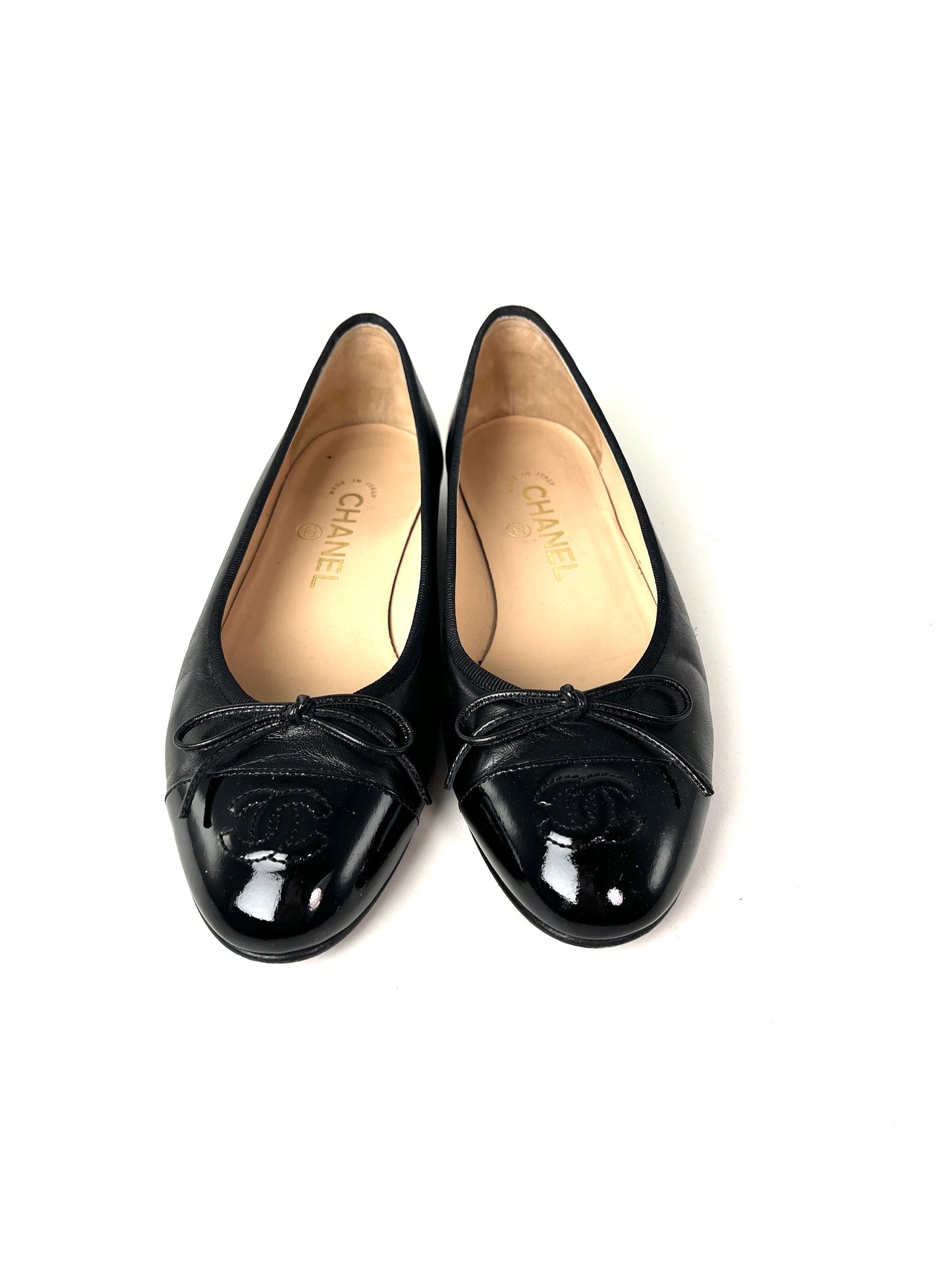 CHANEL Black Cap Toe Leather Ballerina Classic Logo Flats 37.5 7