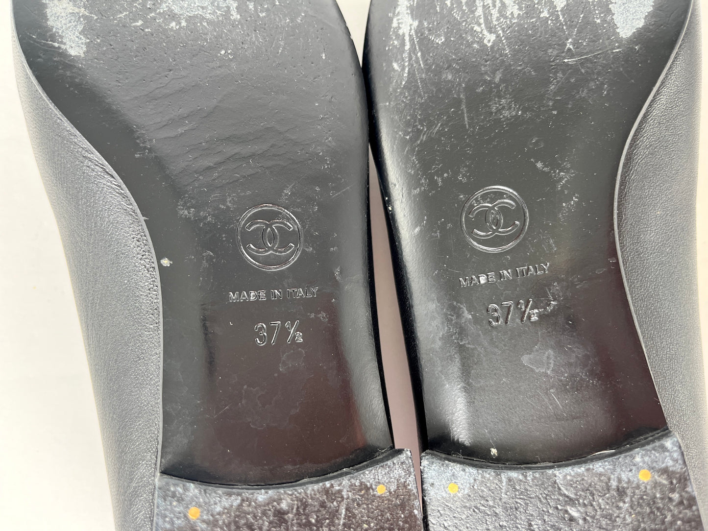 CHANEL Black Cap Toe Leather Ballerina Classic Logo Flats 37.5 7