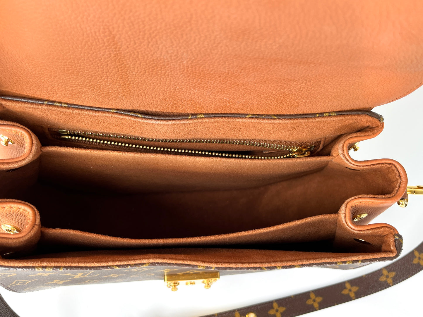 Louis Vuitton Eden MM Brown Monogram Shoulder Bag