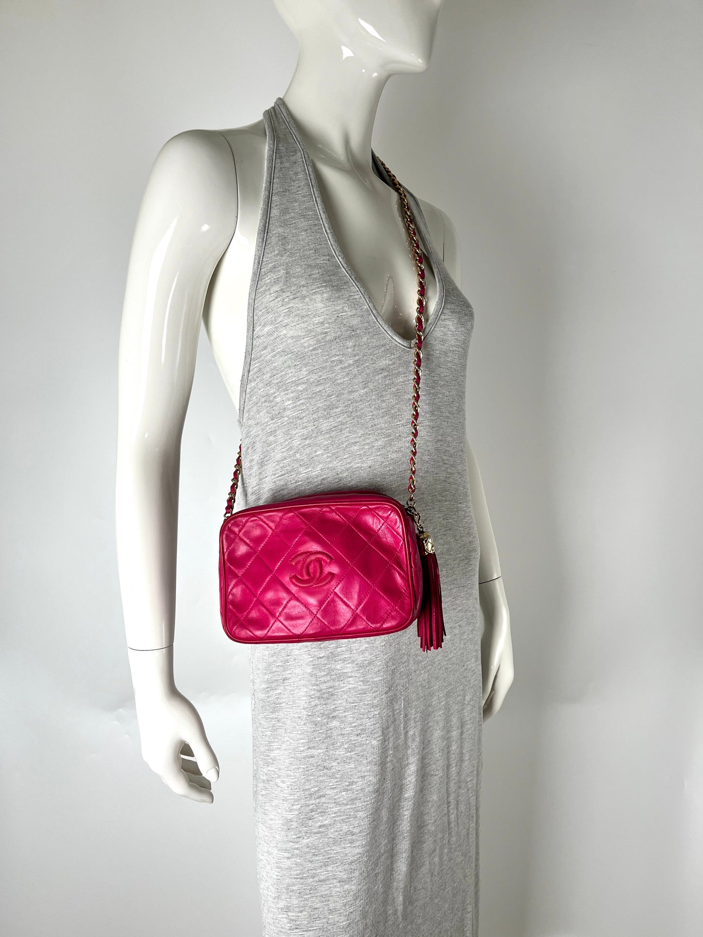 CHANEL Vintage Tassel Pink Leather Quilted Crossbody Camera Case Bag Luxury resale