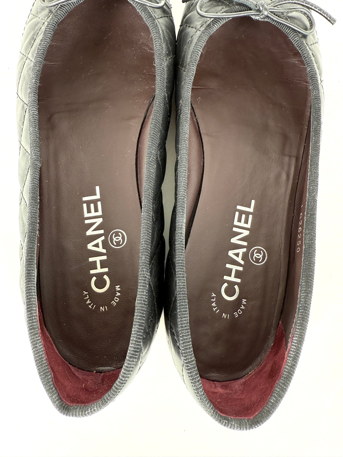 CHANEL Cap Toe Classic Black CC Logo Flats 38.5 8