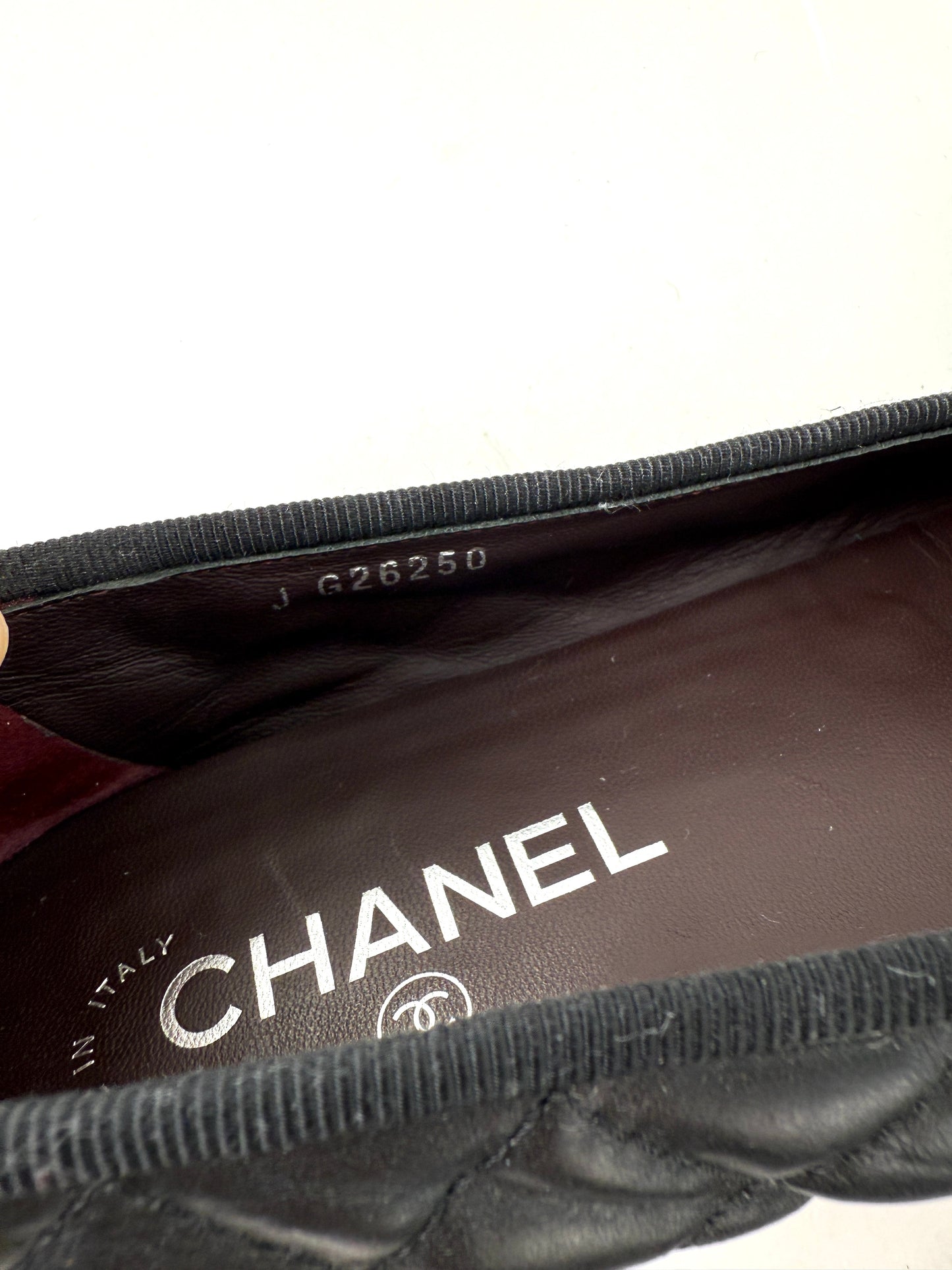 CHANEL Cap Toe Classic Black CC Logo Flats 38.5 8