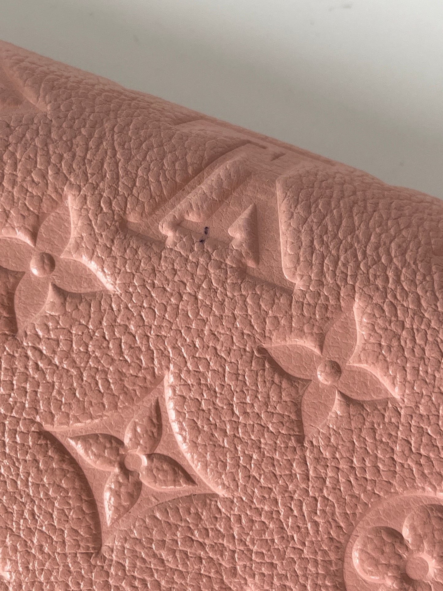LOUIS VUITTON Felicie Rose Poudre Pink Monogram Empreinte Leather Pochette
