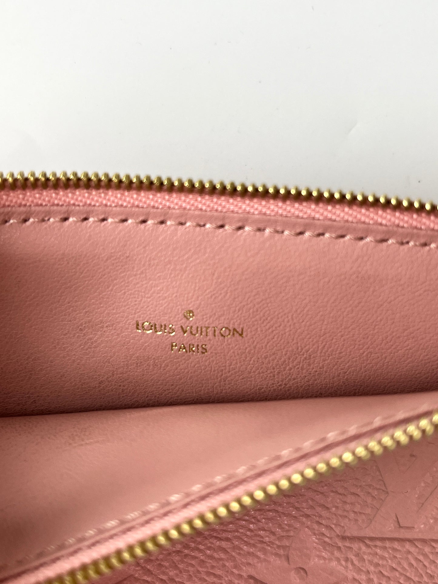 LOUIS VUITTON Felicie Rose Poudre Pink Monogram Empreinte Leather Pochette