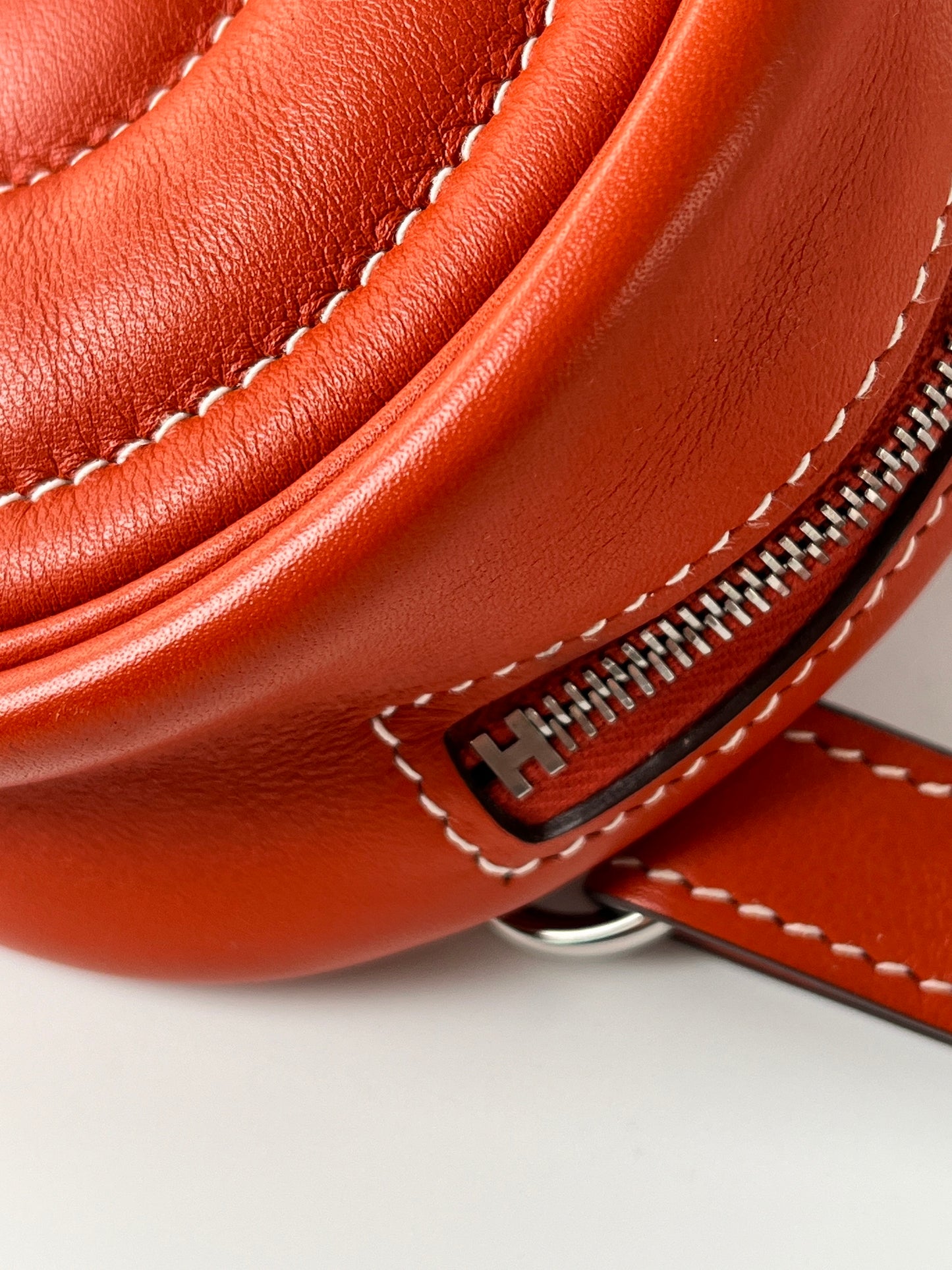 HERMES Terre Battue Orange Swift Leather In The Loop Waist Belt Bum Bag