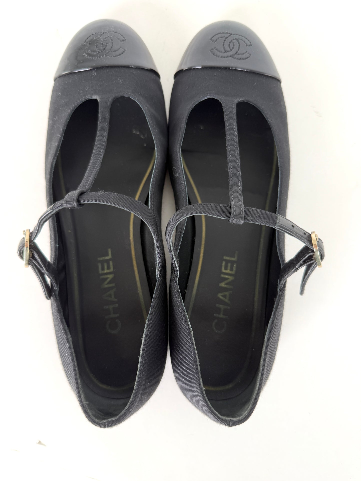 CHANEL Cap Toe Mary Jane Satin Patent Leather CC Logo Low Heel Pumps 39 8.5