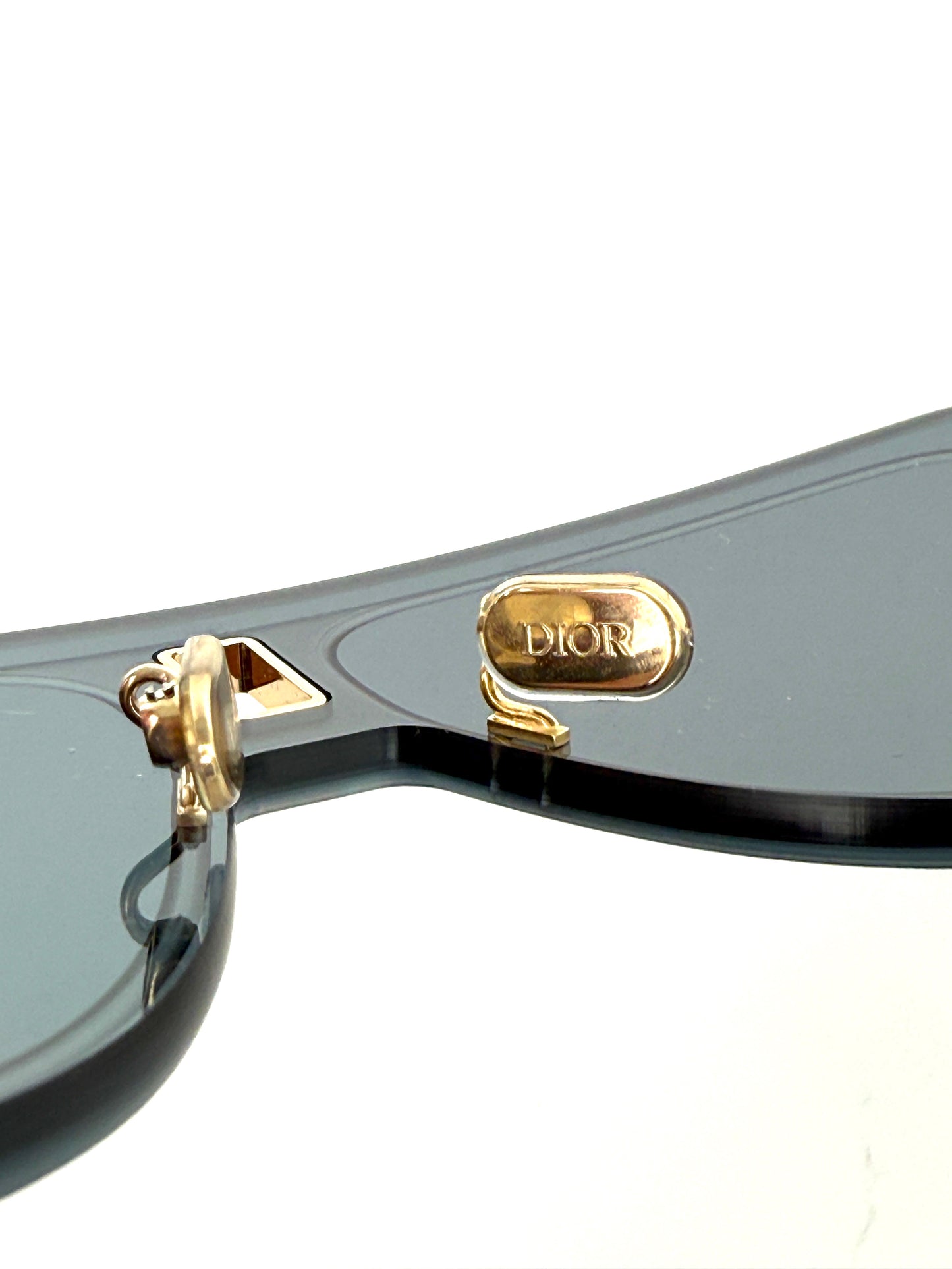 Christian Dior UltraDior MU Blue Gold Shield B0B0 Sunglasses