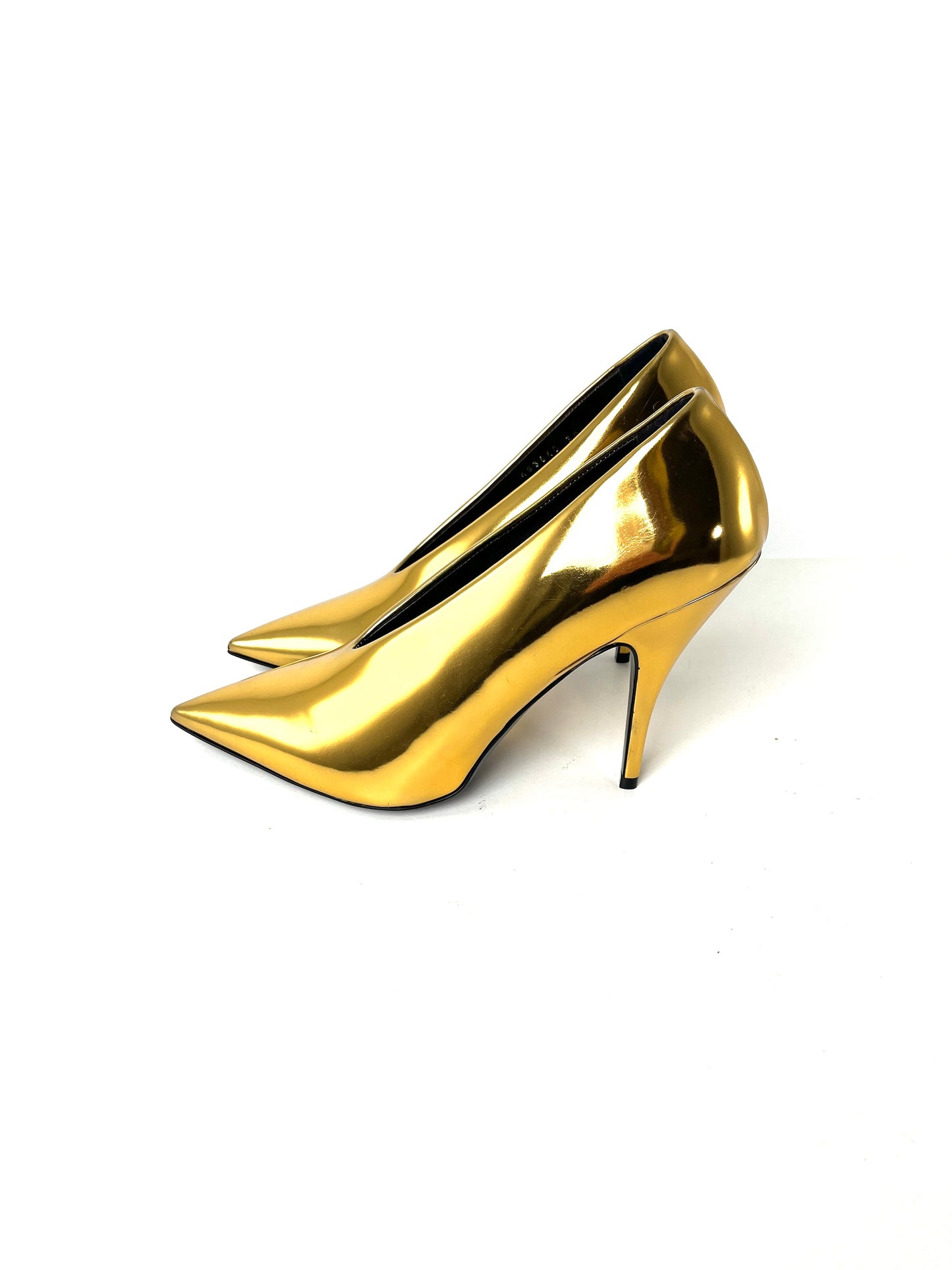 Stella McCartney Pointed Tow V Neck Metallic Gold Pumps Heels 38 7.5
