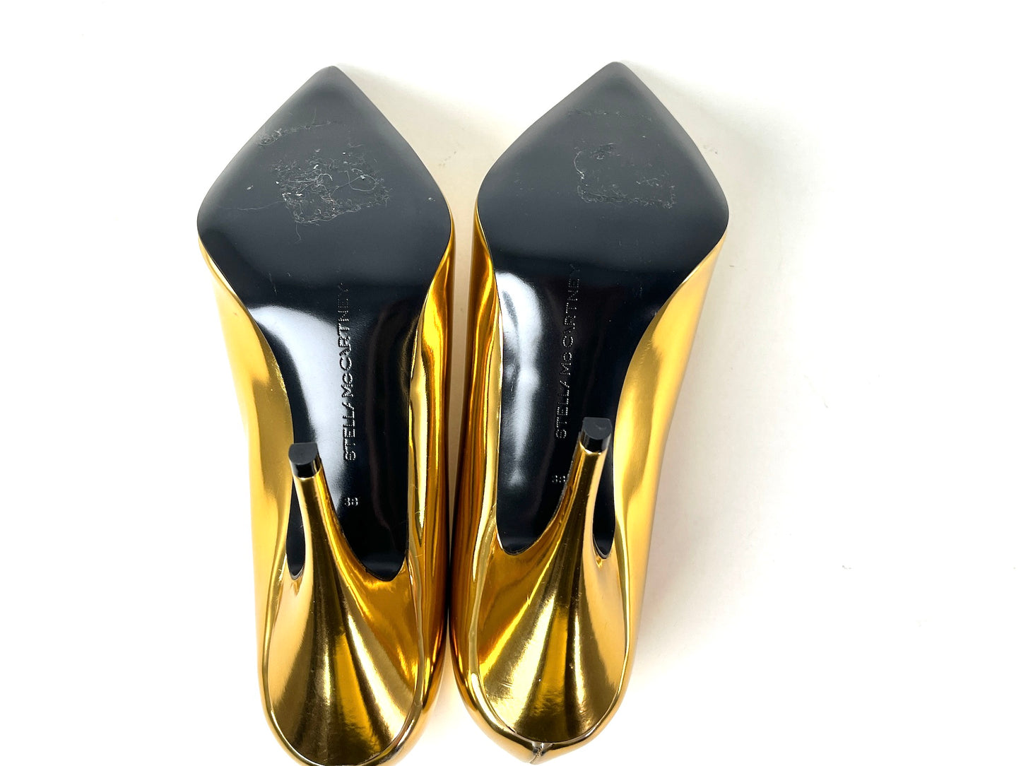 Stella McCartney Pointed Tow V Neck Metallic Gold Pumps Heels 38 7.5