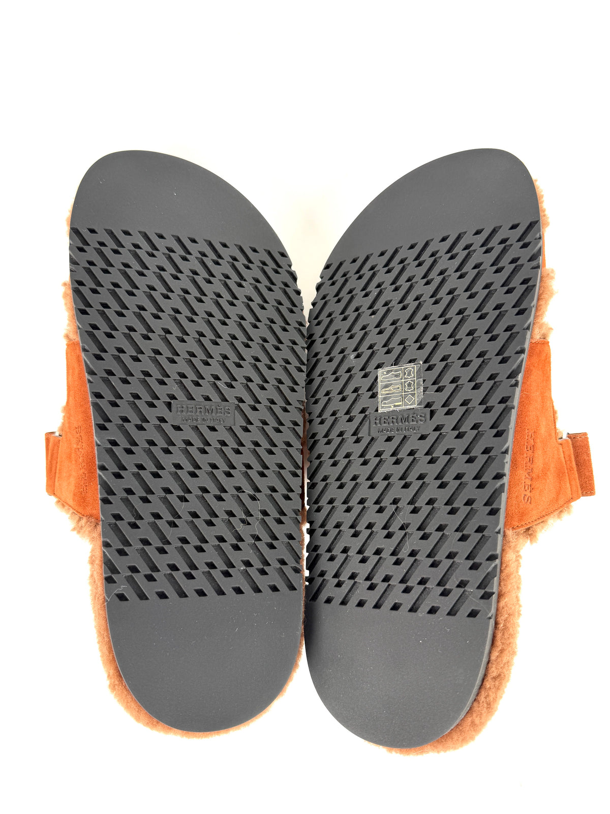 HERMES Chypre Gold Suede Goatskin Leather Shearling 2026 Slide Sandals 39 8.5 New