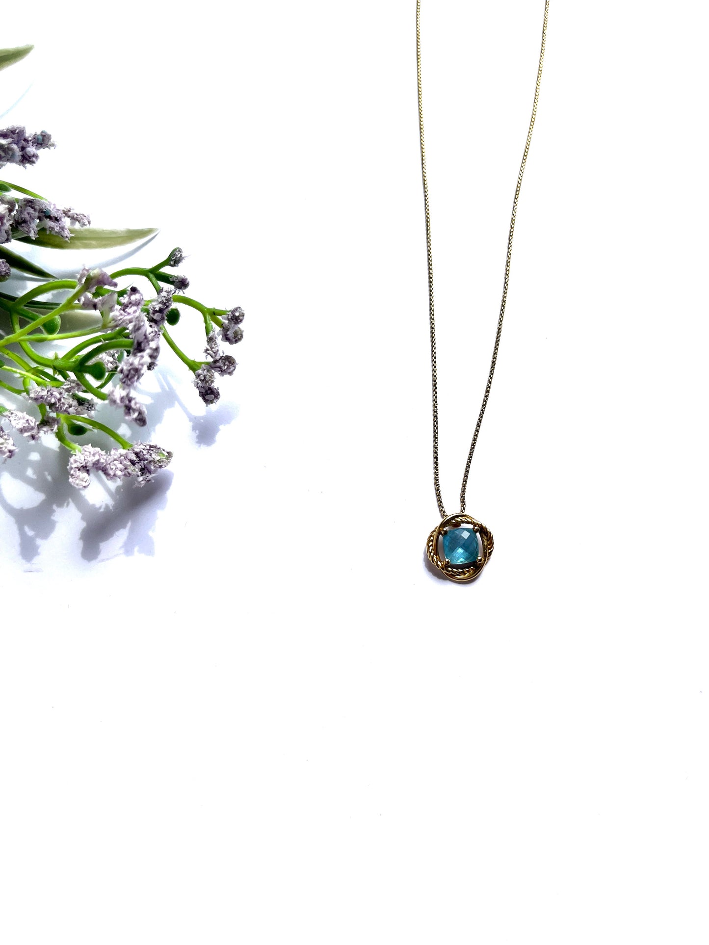 David Yurman Crossover 18k Yellow Gold Blue Topaz Infinity Pendant Necklace