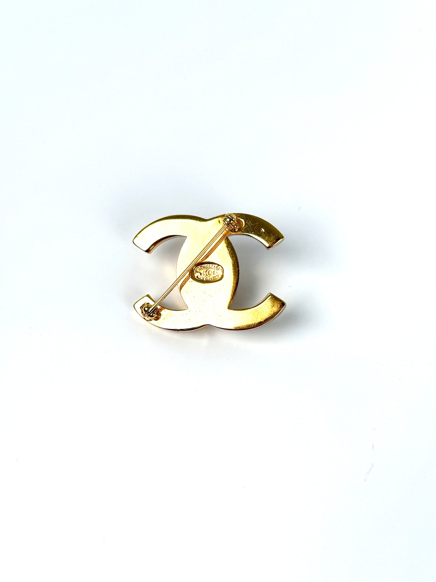 CHANEL Turnlock CC Gold Rhinestone CC Logo 96 Brooch Pin