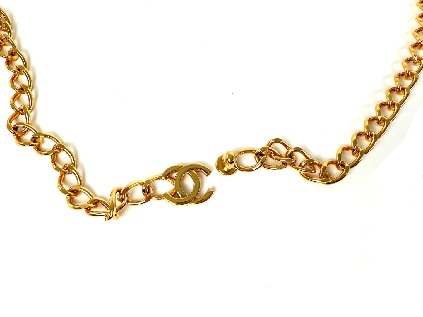 Vintage CHANEL Turn lock Gold Chain Link CC Waist Belt Necklace