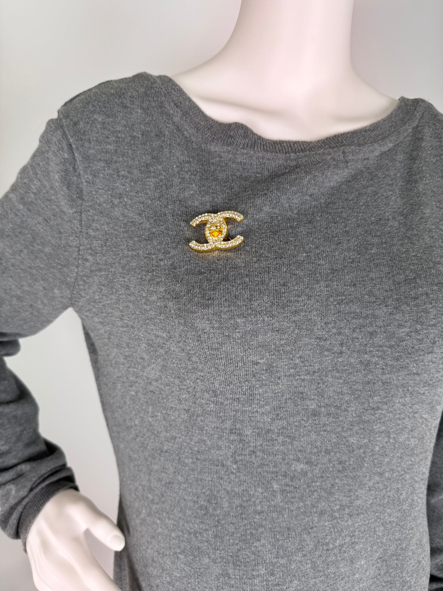 CHANEL Turnlock CC Gold Rhinestone CC Logo 96 Brooch Pin
