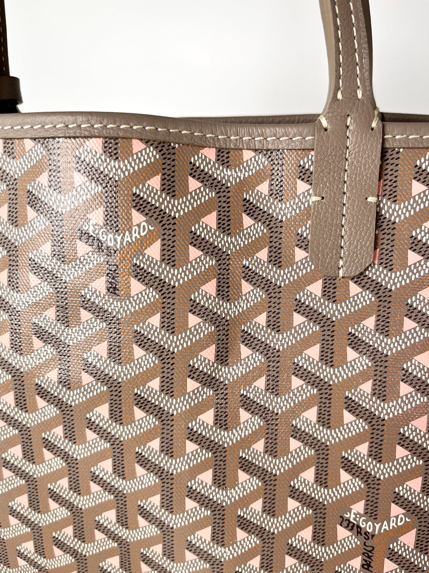 GOYARD Saint Louis PM Claire Voie Pink Taupe Special Edition Reversible Tote Bag with Pouch