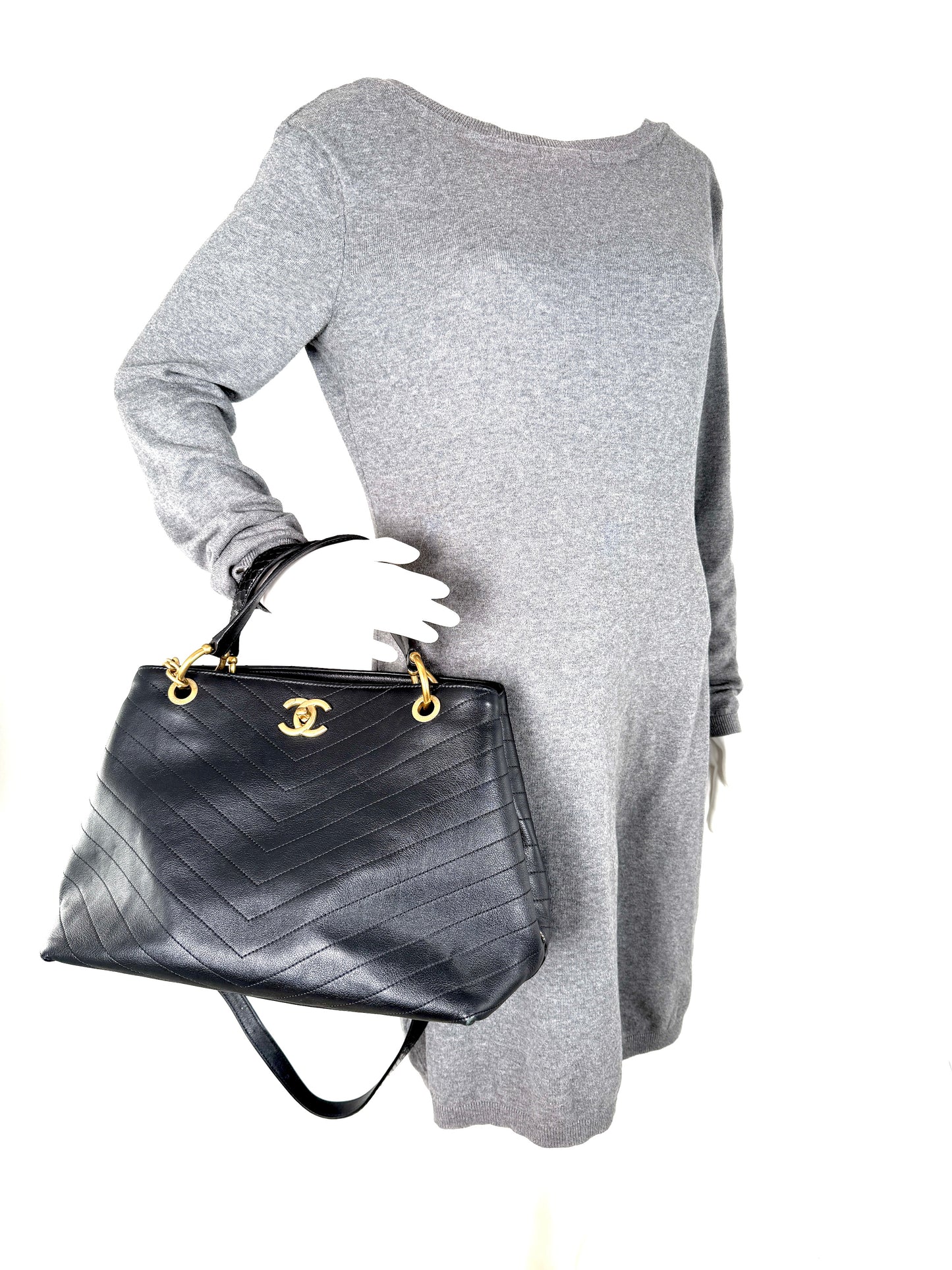 CHANEL Large Chevron Stitched Chic Shopping Black Calfskin Leather Snakeskin Tote Bag
