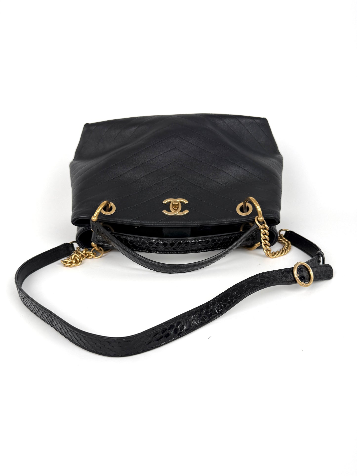 CHANEL Large Chevron Stitched Chic Shopping Black Calfskin Leather Snakeskin Tote Bag