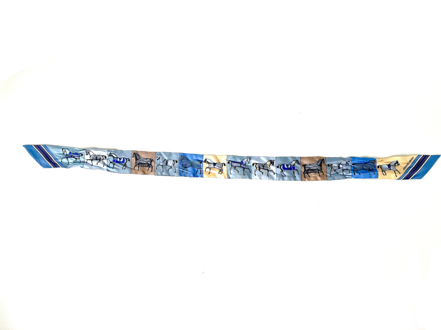 Hermes Blue Couvertures Nouvelles Horse Print Ciel Marine Sable Silk Twilly Scarf