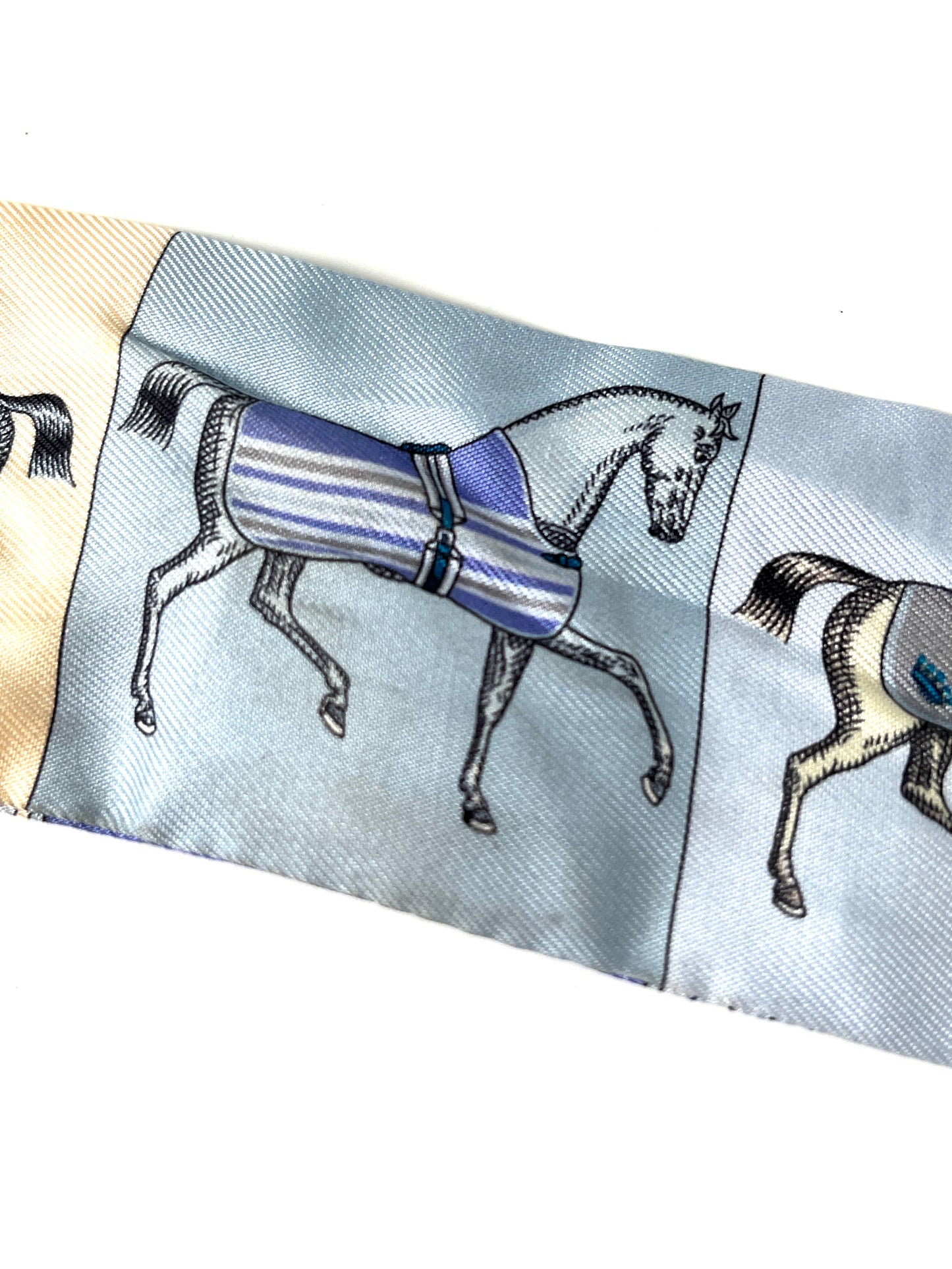 Hermes Blue Couvertures Nouvelles Horse Print Ciel Marine Sable Silk Twilly Scarf