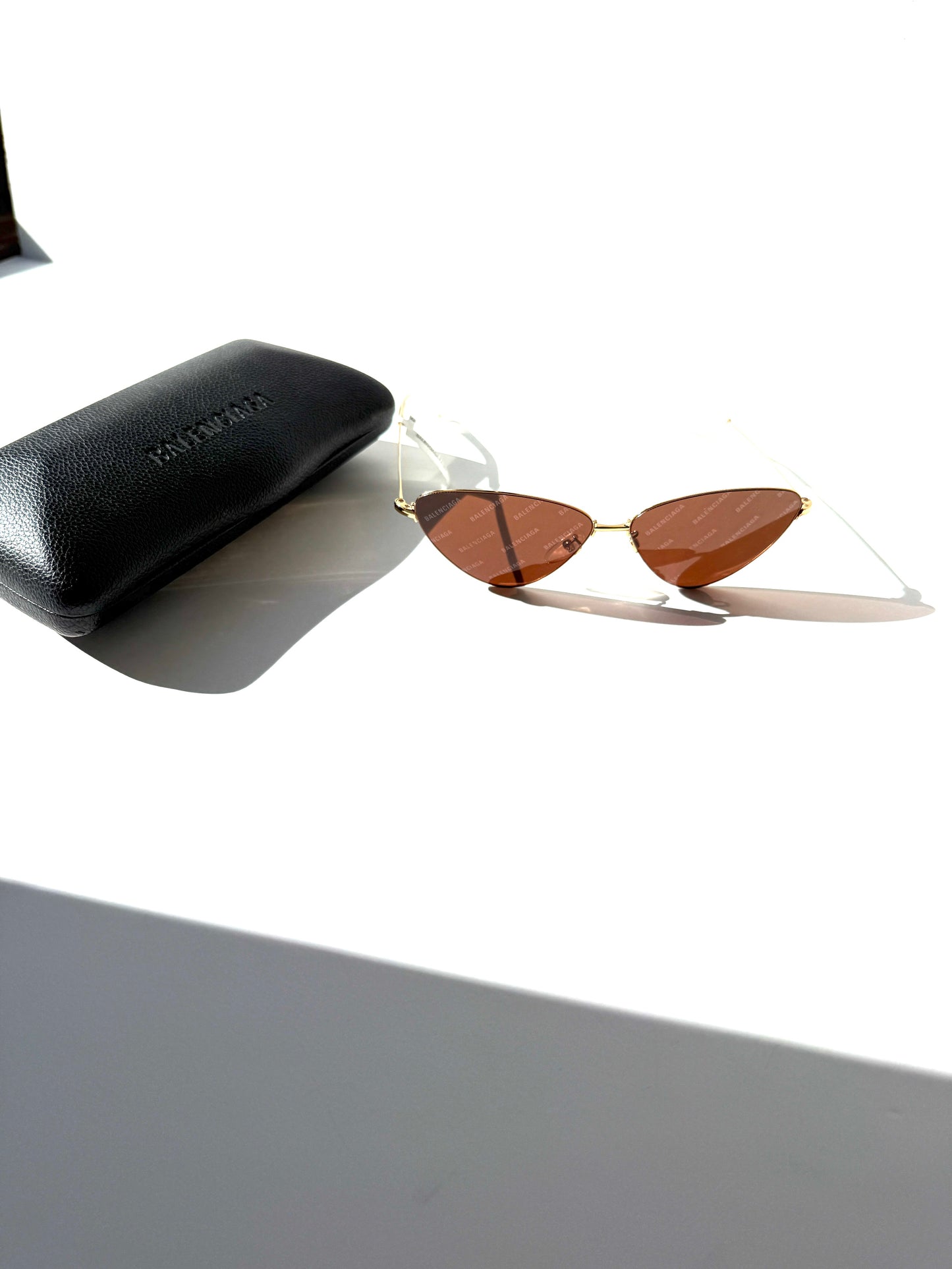 BALMAIN BB0015S Metal Cat Eye Gold Tone Sunglasses New