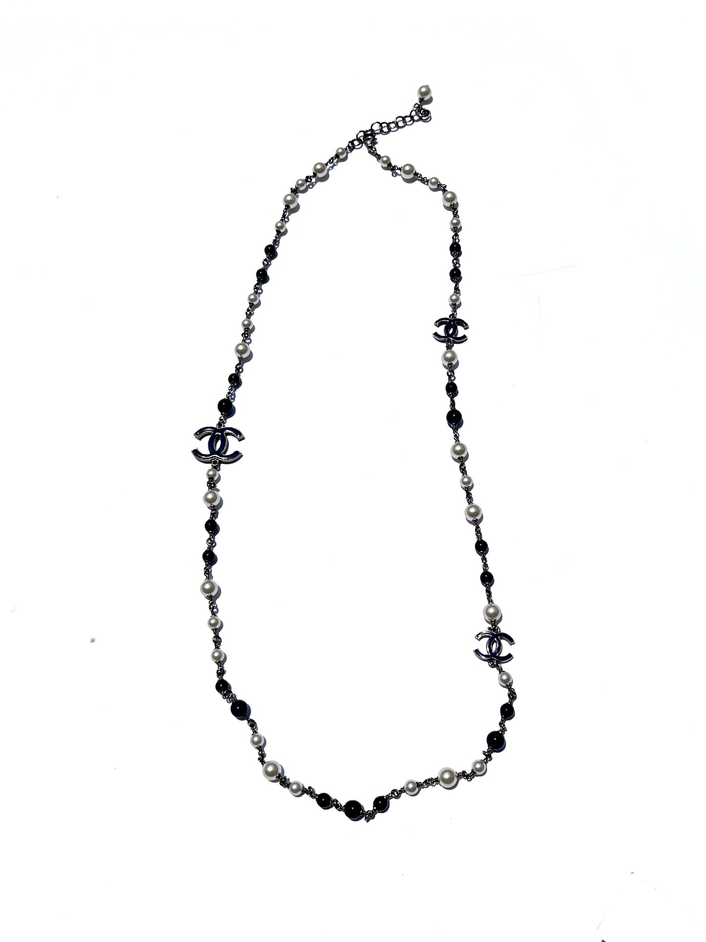 CHANEL Faux Pearl Navy CC Station Bead Long Necklace