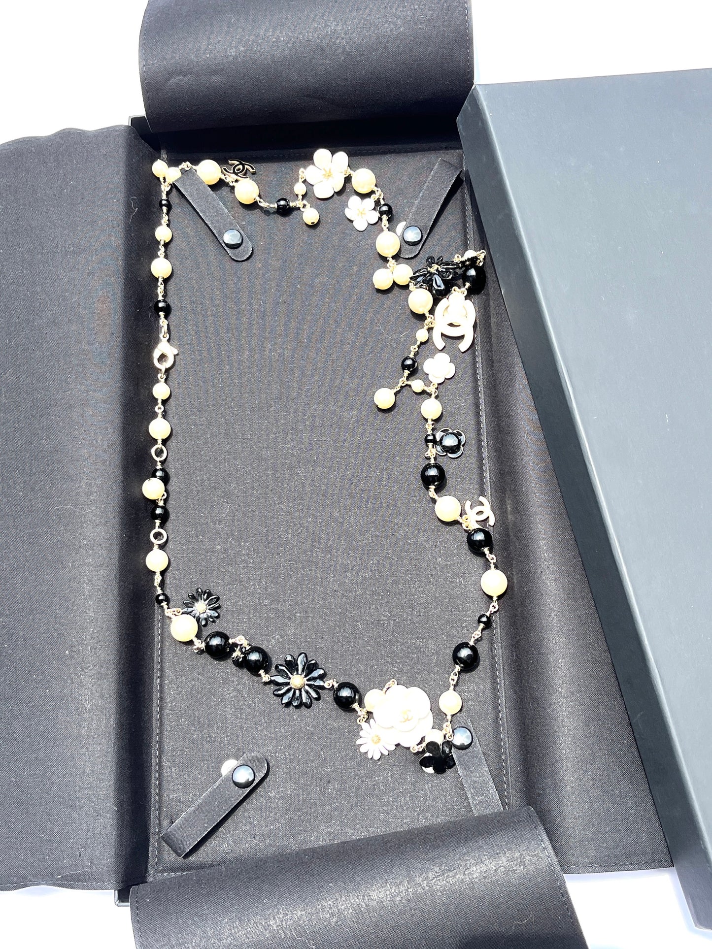 CHANEL Faux Pearl CC Black White Flower Station Long Necklace