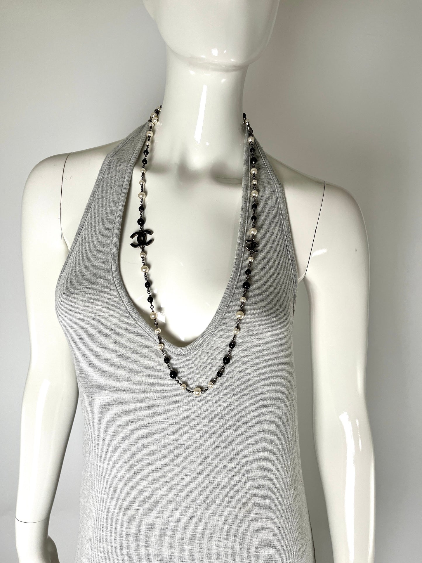 CHANEL Faux Pearl Navy CC Station Bead Long Necklace
