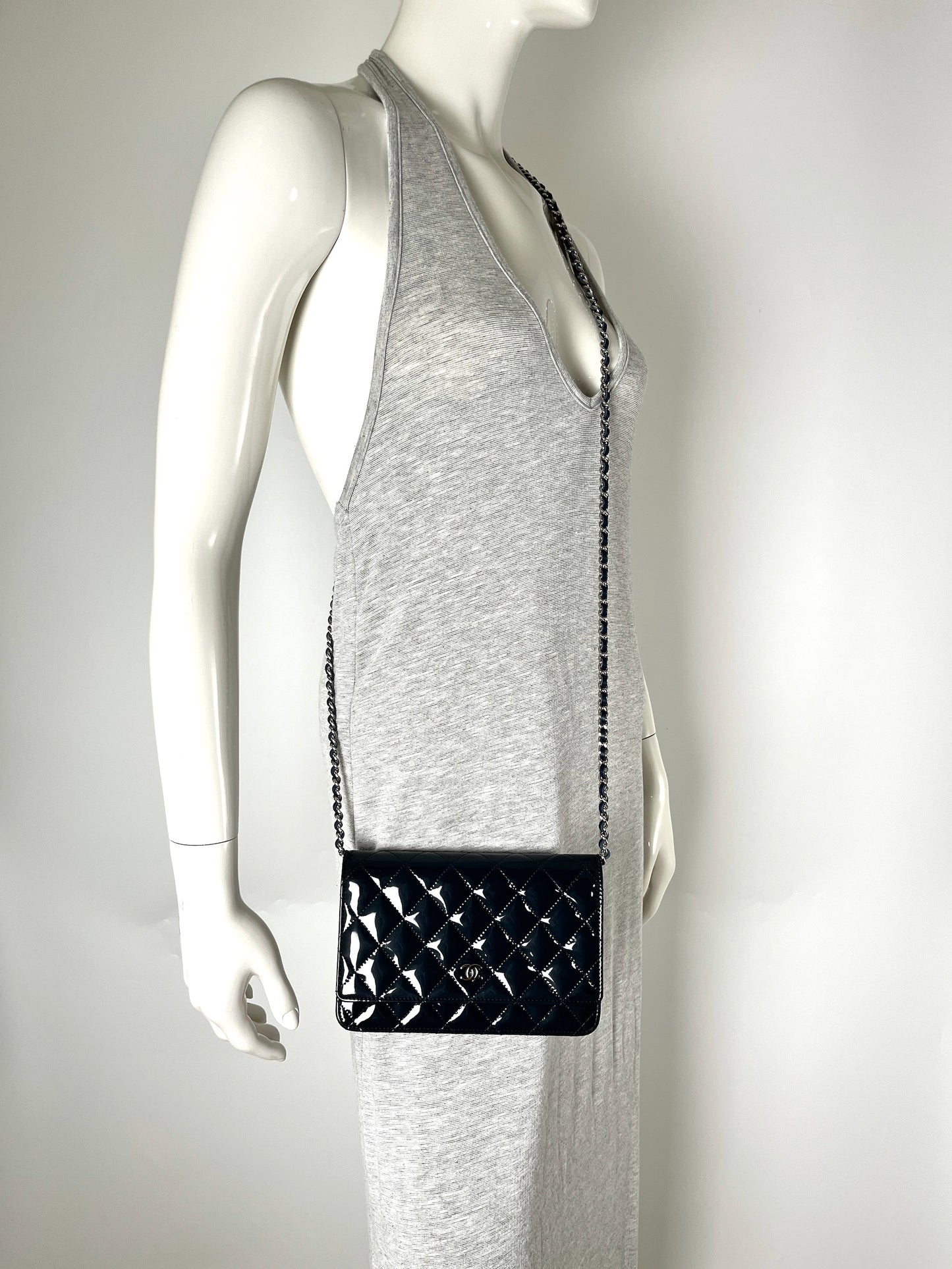 CHANEL 14C WOC Wallet on Chain Navy Blue Patent Leather Crossbody Bag