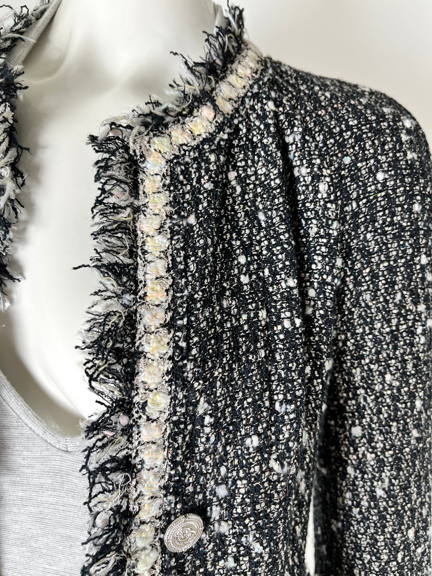 CHANEL Tweed 05A Black White Jacket Cardigan 36 4