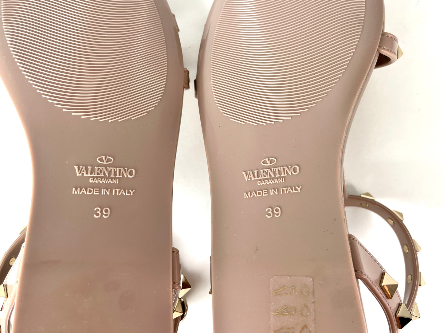 New Valentino Rockstud Poudre Beige Studded Rubber Flat Sandals 39 8.5