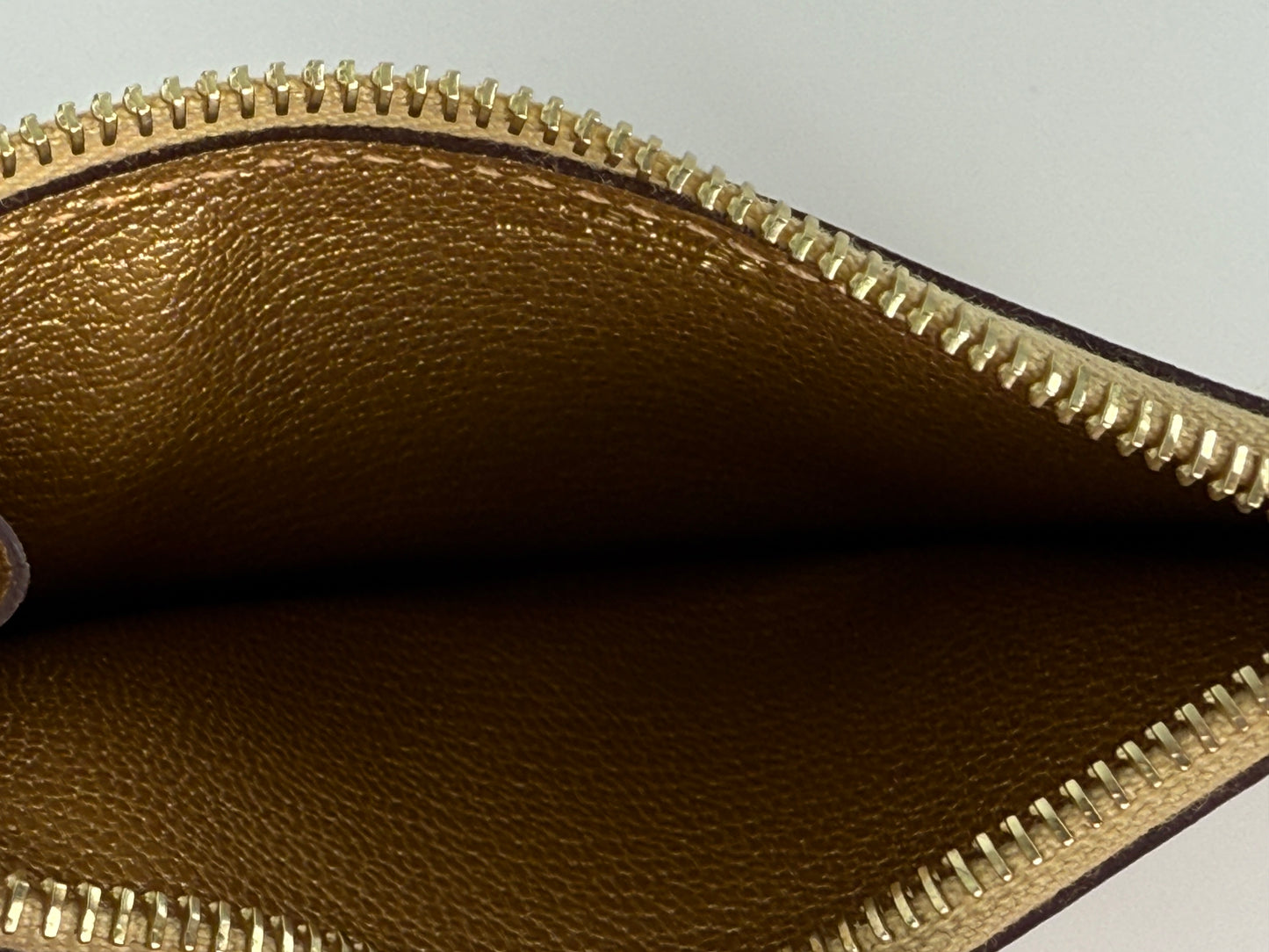 New HERMES Constance Slim Compact Dore Gold Chamkilight Goatskin Wallet Belt Bag