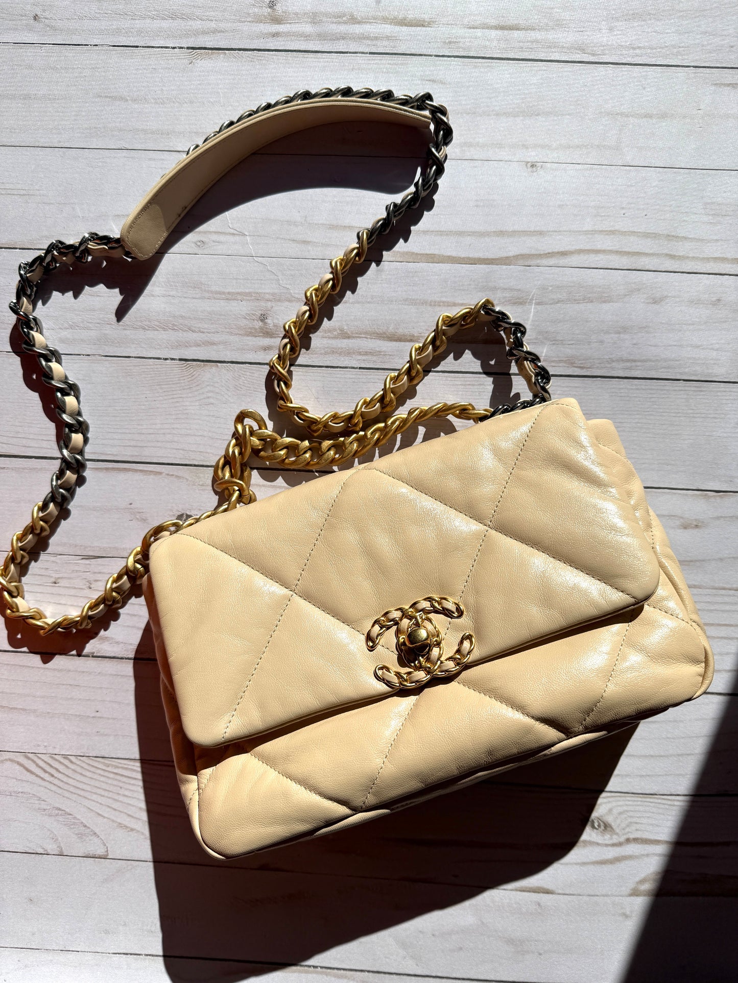 CHANEL 19 2020 Medium Beige Goatskin Gold Hardware Flap Bag