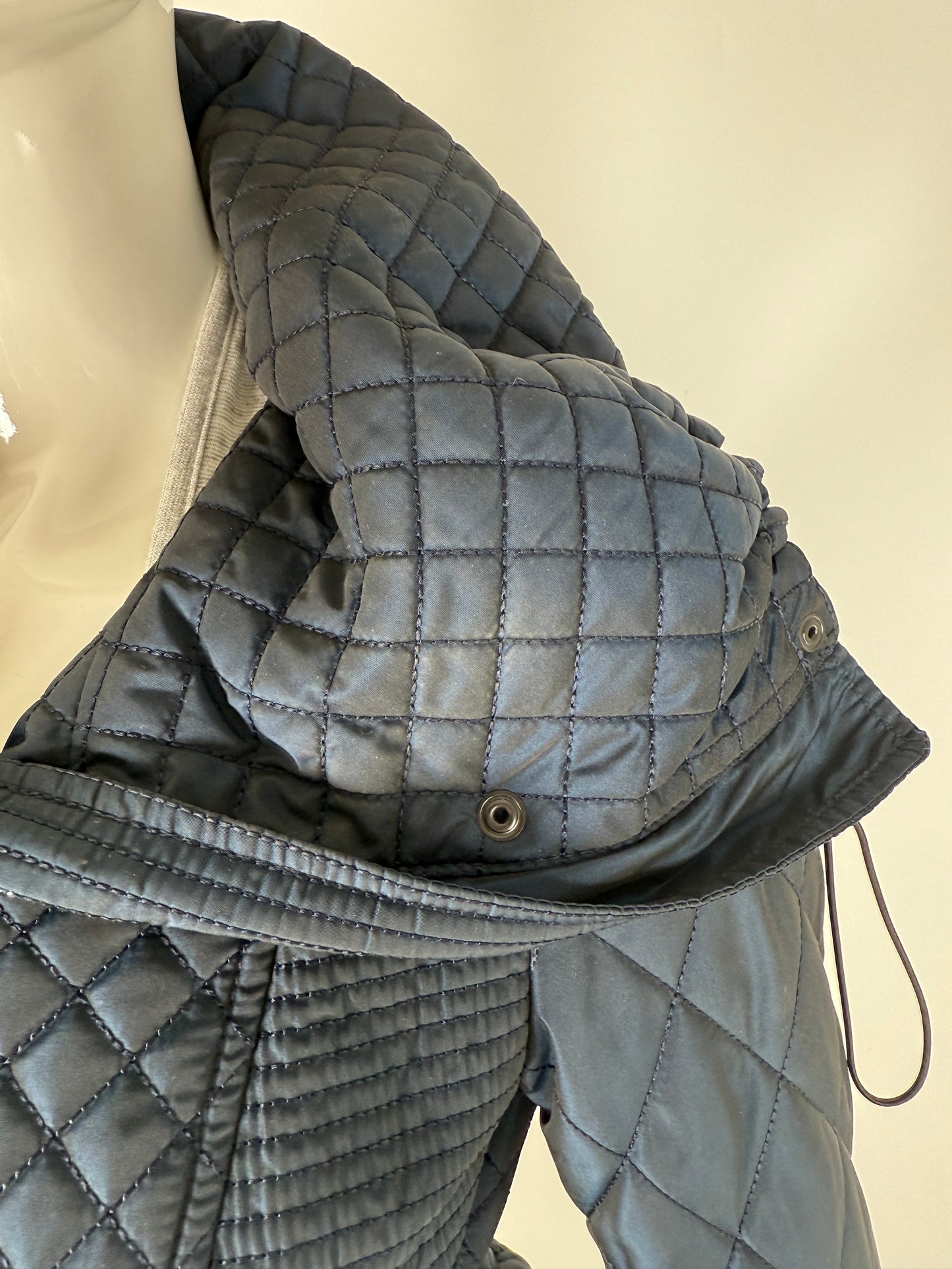 Burberry London Navy Blue Collared Quilted Jacket 42 8