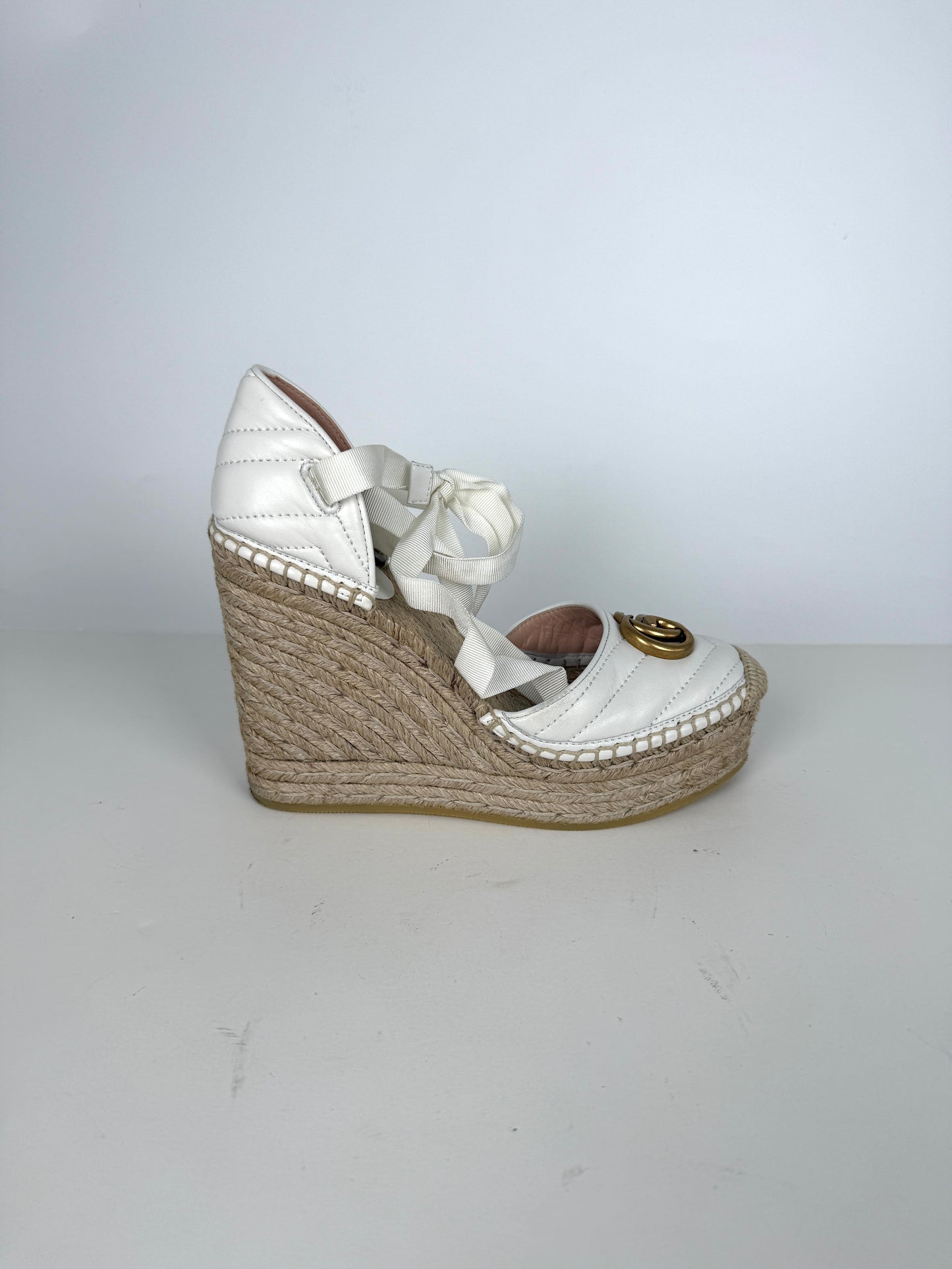 GUCCI Nappa Matelasse Marmont GG White Platform White Espadrille Wedge Heels 37.5 7.5