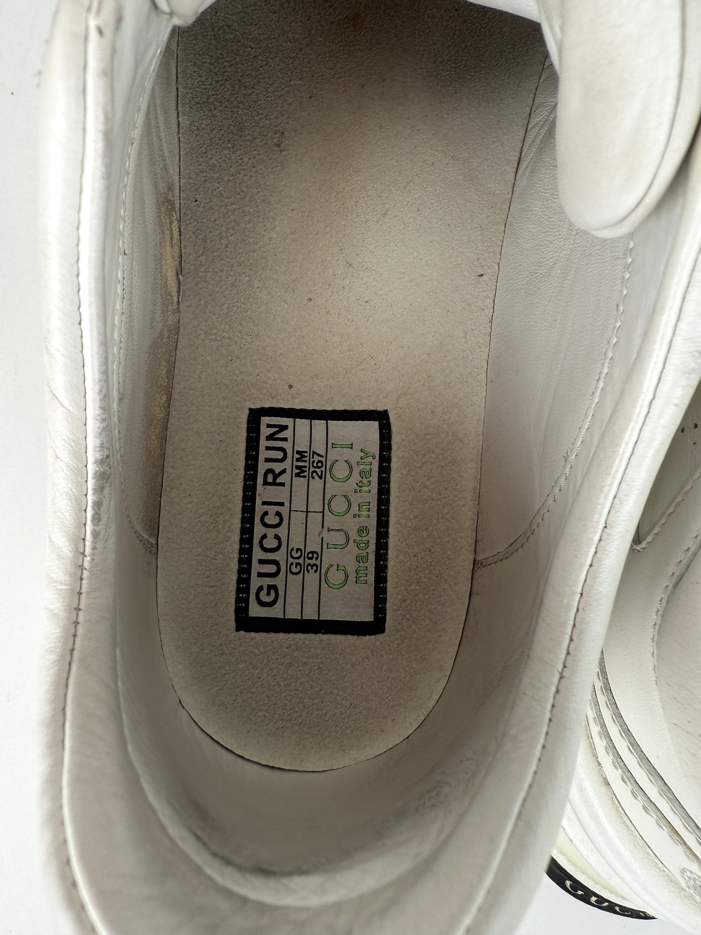 GUCCI White Interlocking G Run Ultralight Plutone Leather GG Sneakers 39, 8.5