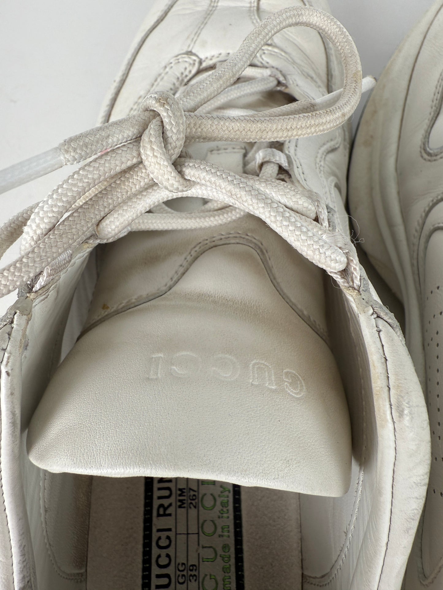 GUCCI White Interlocking G Run Ultralight Plutone Leather GG Sneakers 39, 8.5