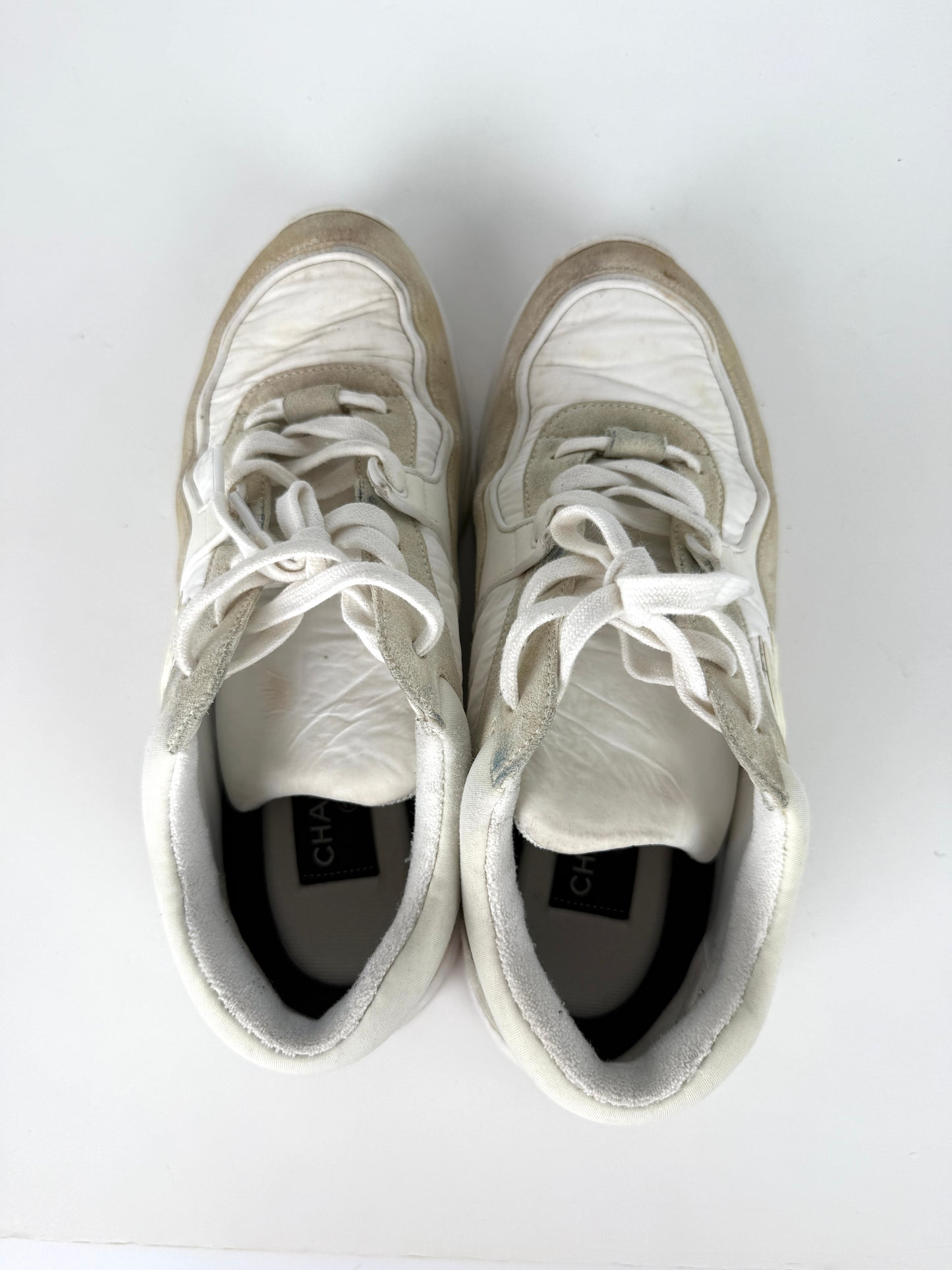 CHANEL White CC Logo Leather Running Classic Sneakers 39, 8