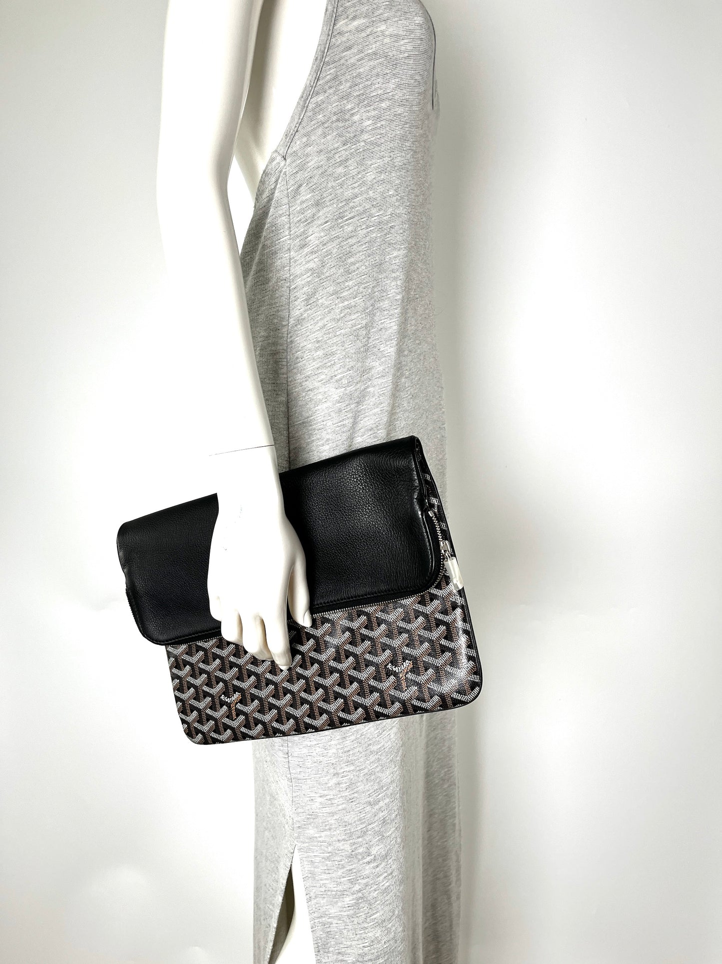 Authentic GOYARD Goyardine Pochette Sainte Marie GM Black Clutch Bag