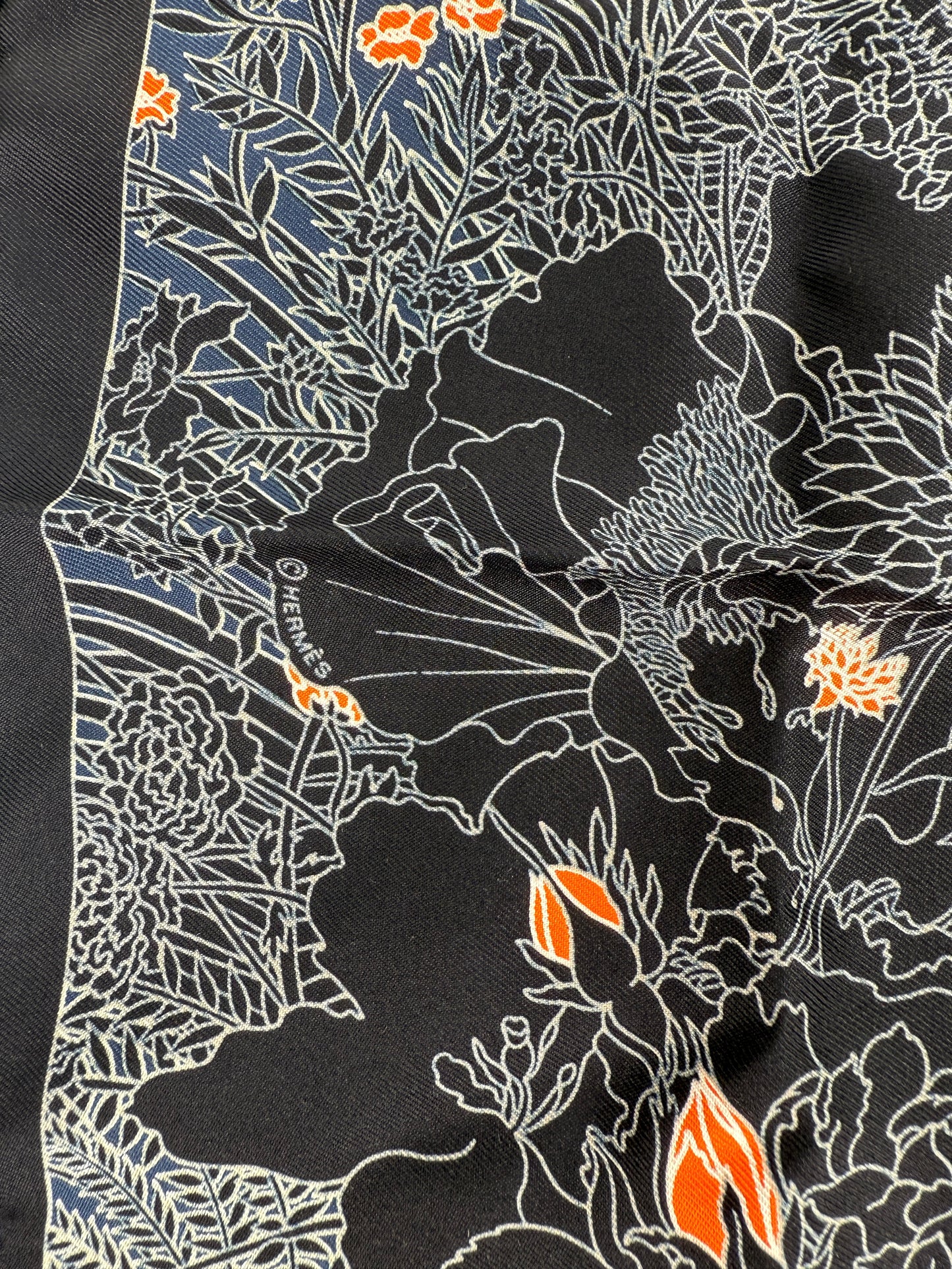 HERMES Robe Legere Embroidered Black Creme Silk Square Scarf 45