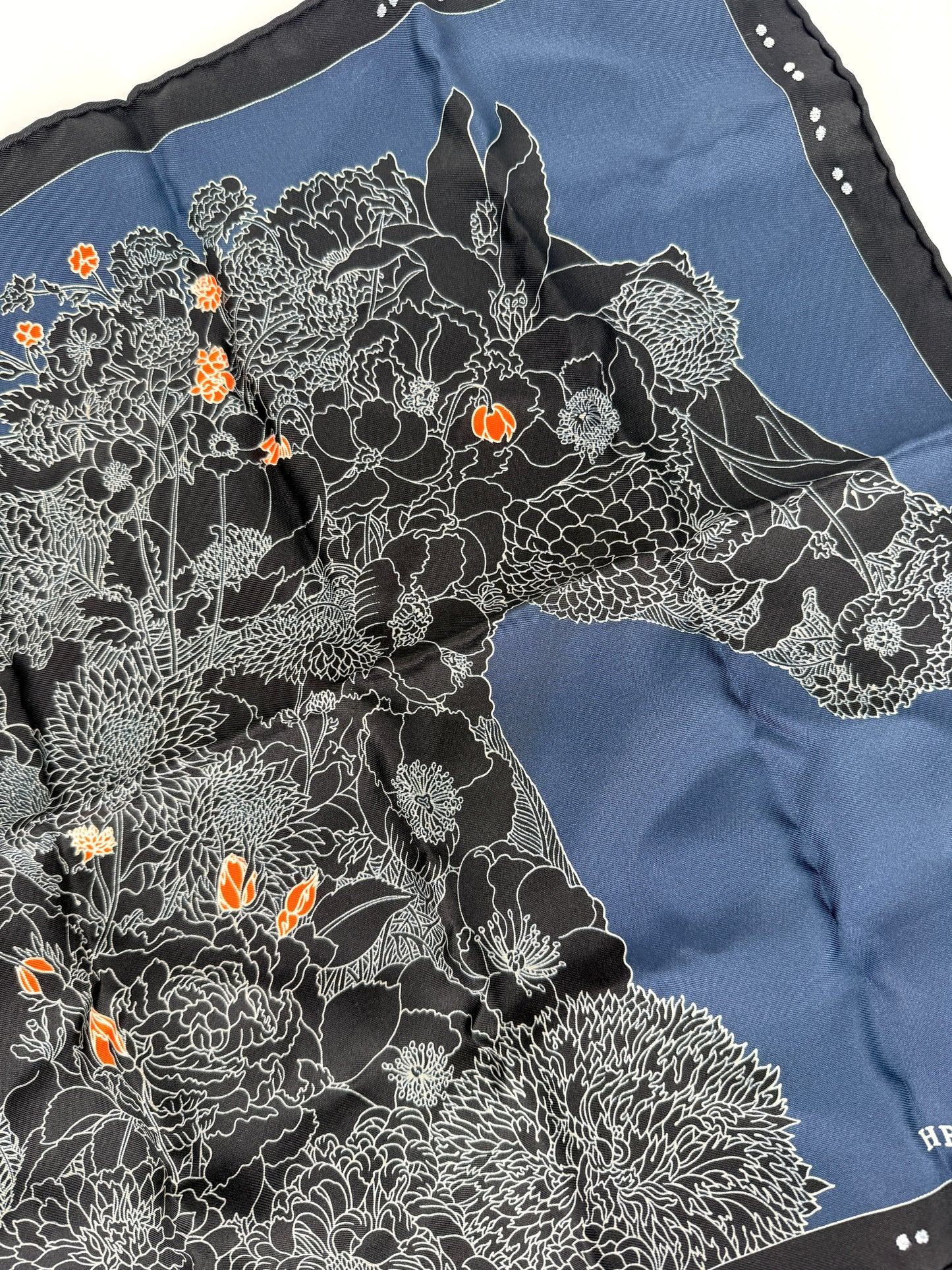 HERMES Robe Legere Embroidered Black Creme Silk Square Scarf 45