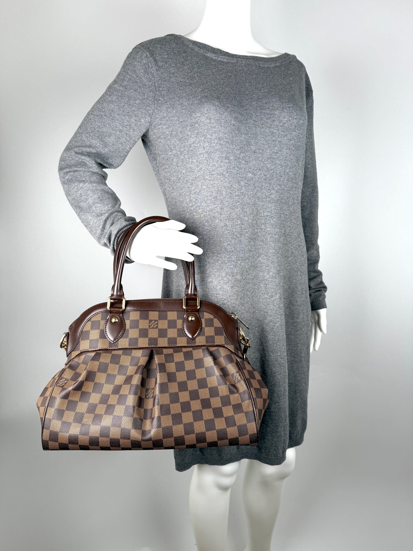 LOUIS VUITTON Trevi Damier Ebene PM Brown Shoulder Bag Designer resale