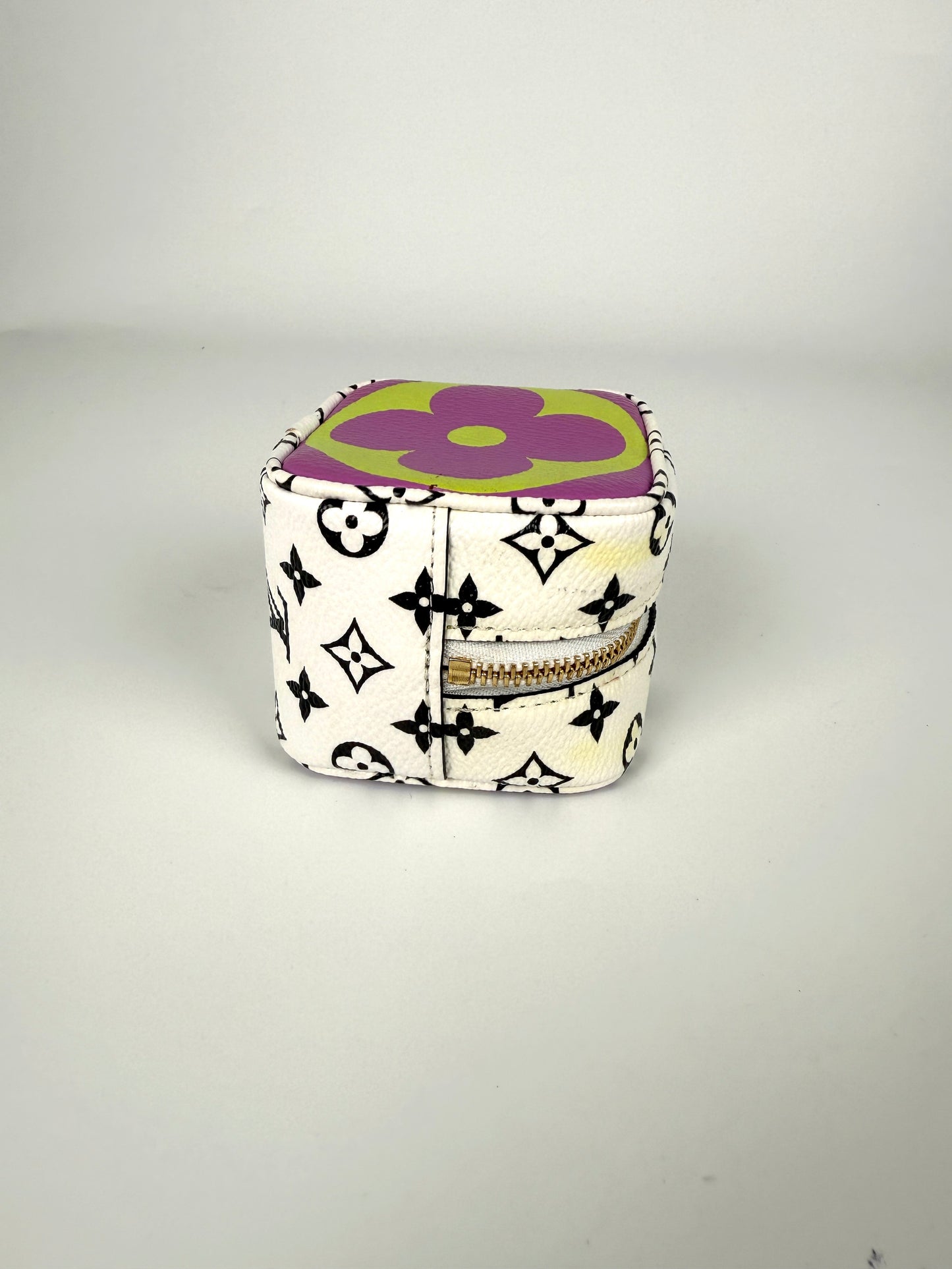 Louis Vuitton Cube Coin Giant Monogram Lilac Multicolor Zip Purse