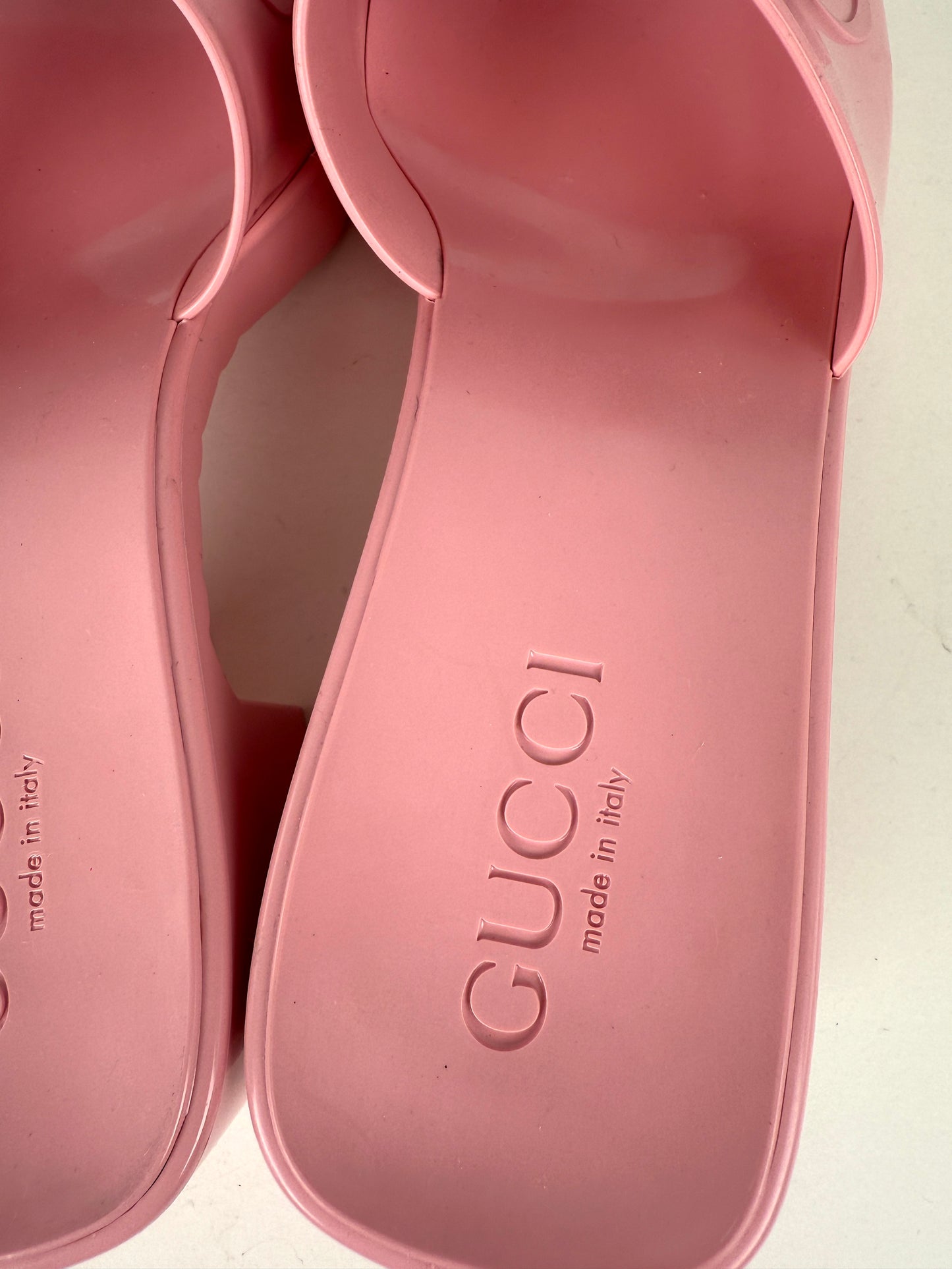 GUCCI Rubber Pink Wild Rose Platform Slide Sandals 36, 6